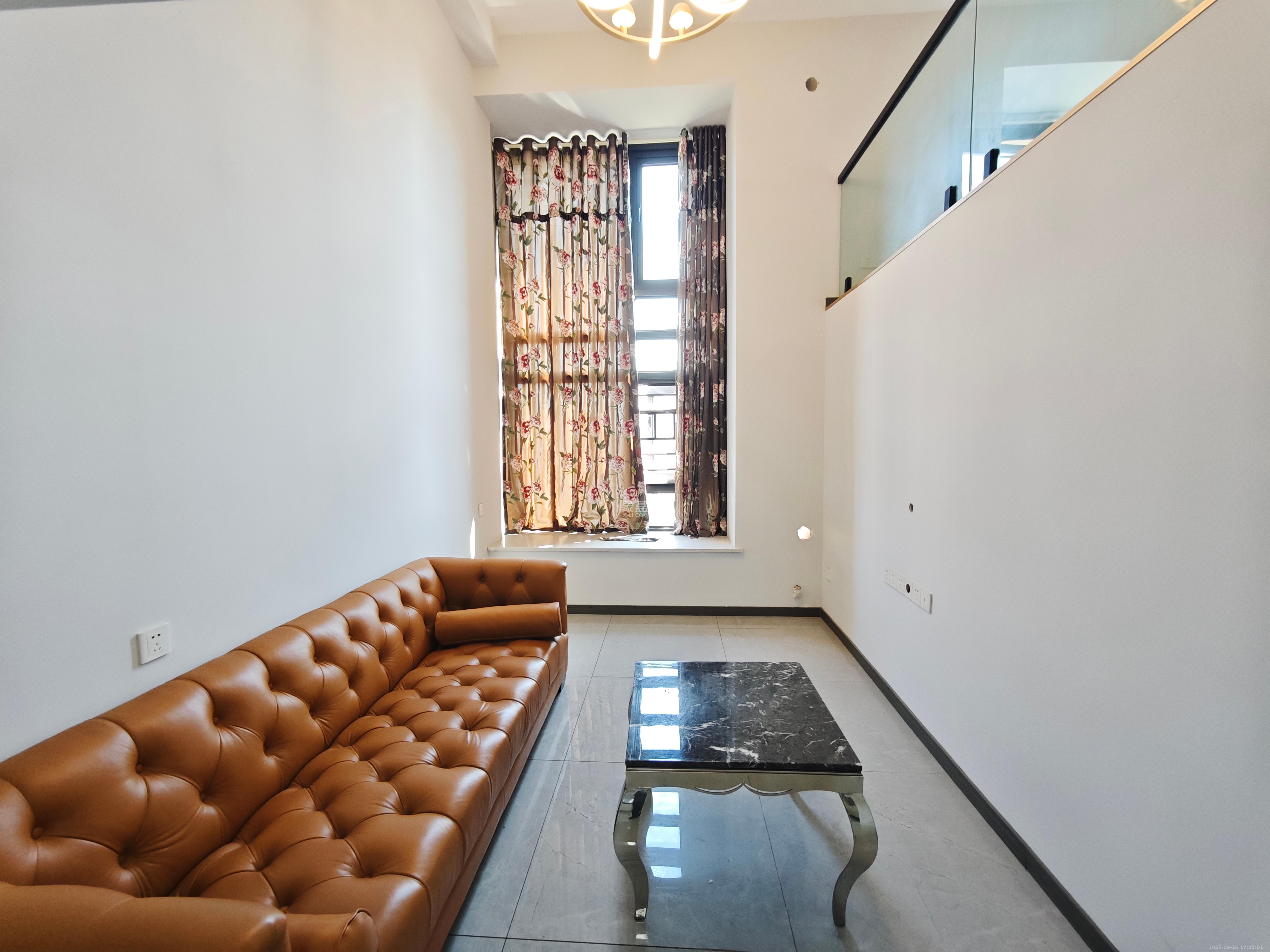 明昇壹城（明昇时代广场）三期  2室2厅1卫    2400.0元/月室内图