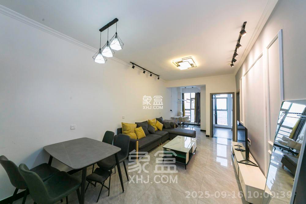 红星国际星城 2室1厅1卫 2400.00元/月 红星国际星城 2室1厅1卫 2400.00元/月室内图