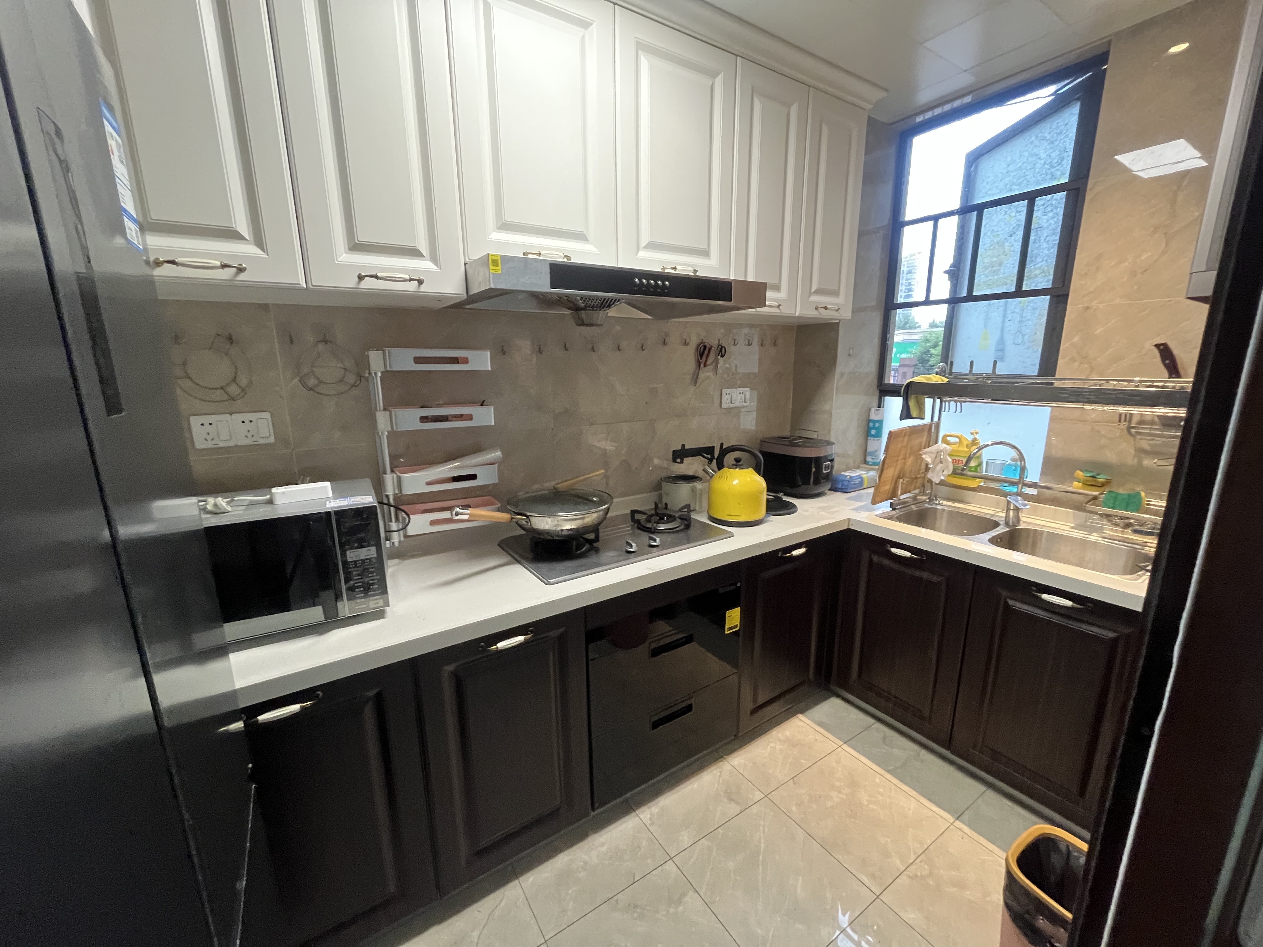 荣盛碧桂园铂悦府  3室2厅2卫    2800.0元/月 荣盛碧桂园铂悦府  3室2厅2卫    2800.0元/月室内图