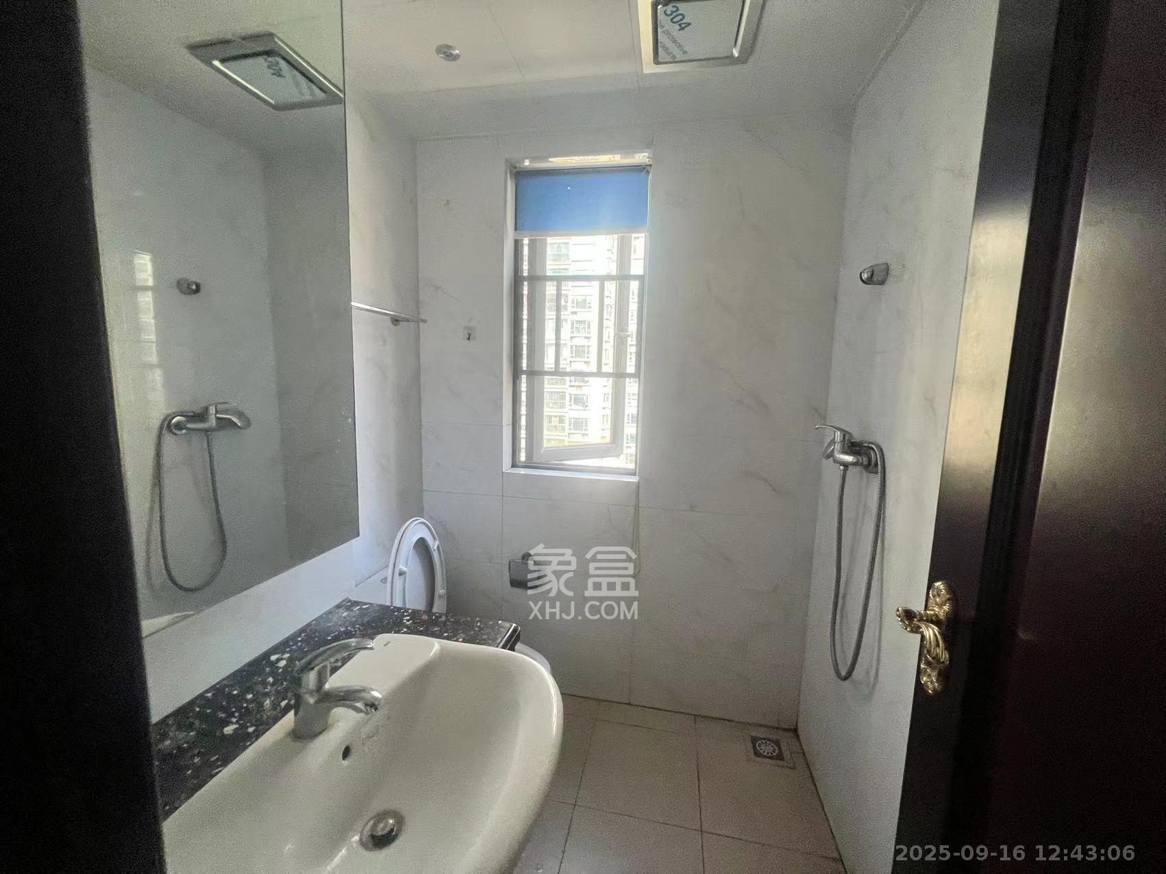 恒大国际广场 1室1厅1卫 1600.0元/月 恒大国际广场 1室1厅1卫 1600.0元/月室内图