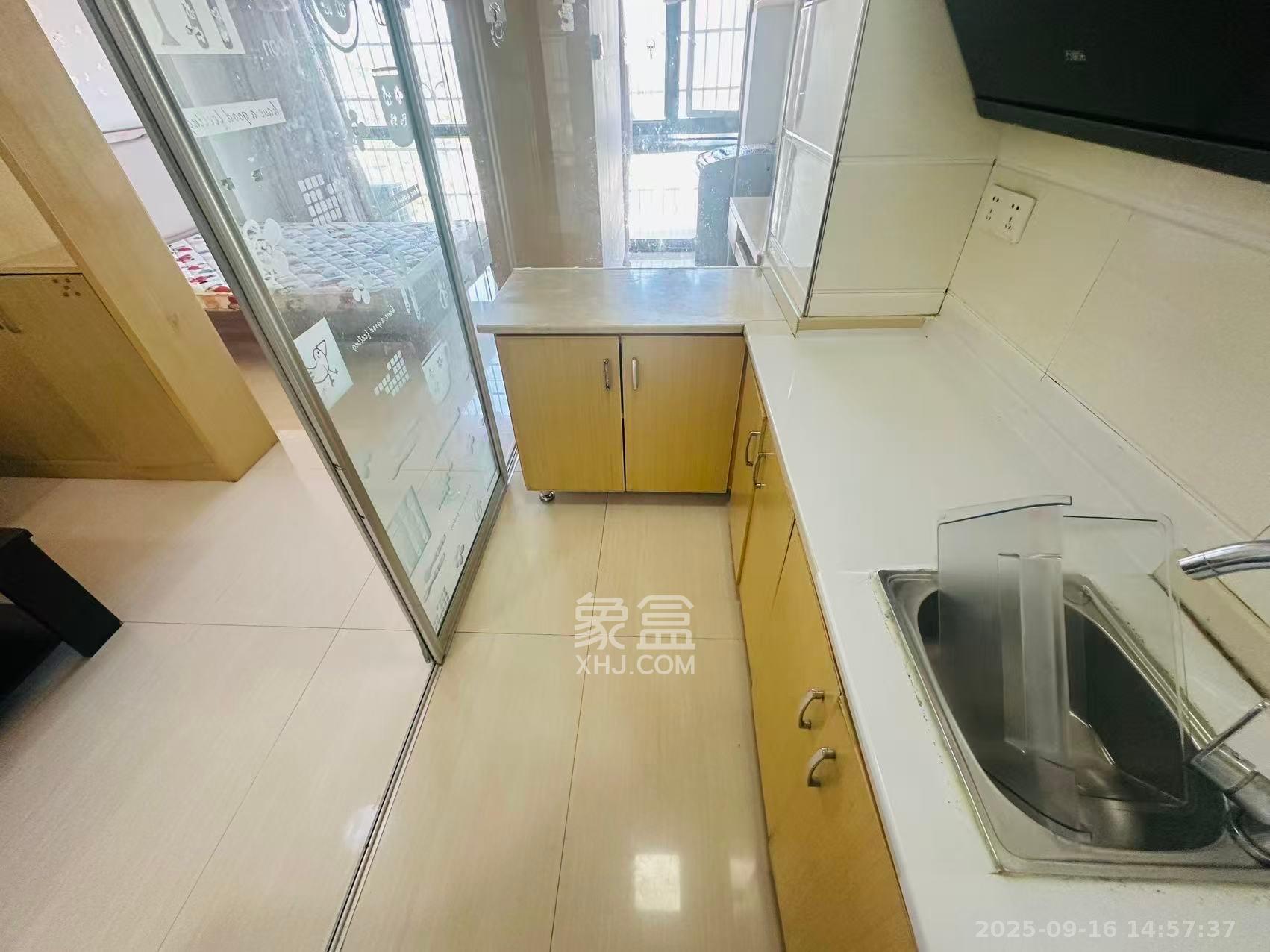 未来城科学家园 1室1厅1卫 1400.0元/月 未来城科学家园 1室1厅1卫 1400.0元/月室内图