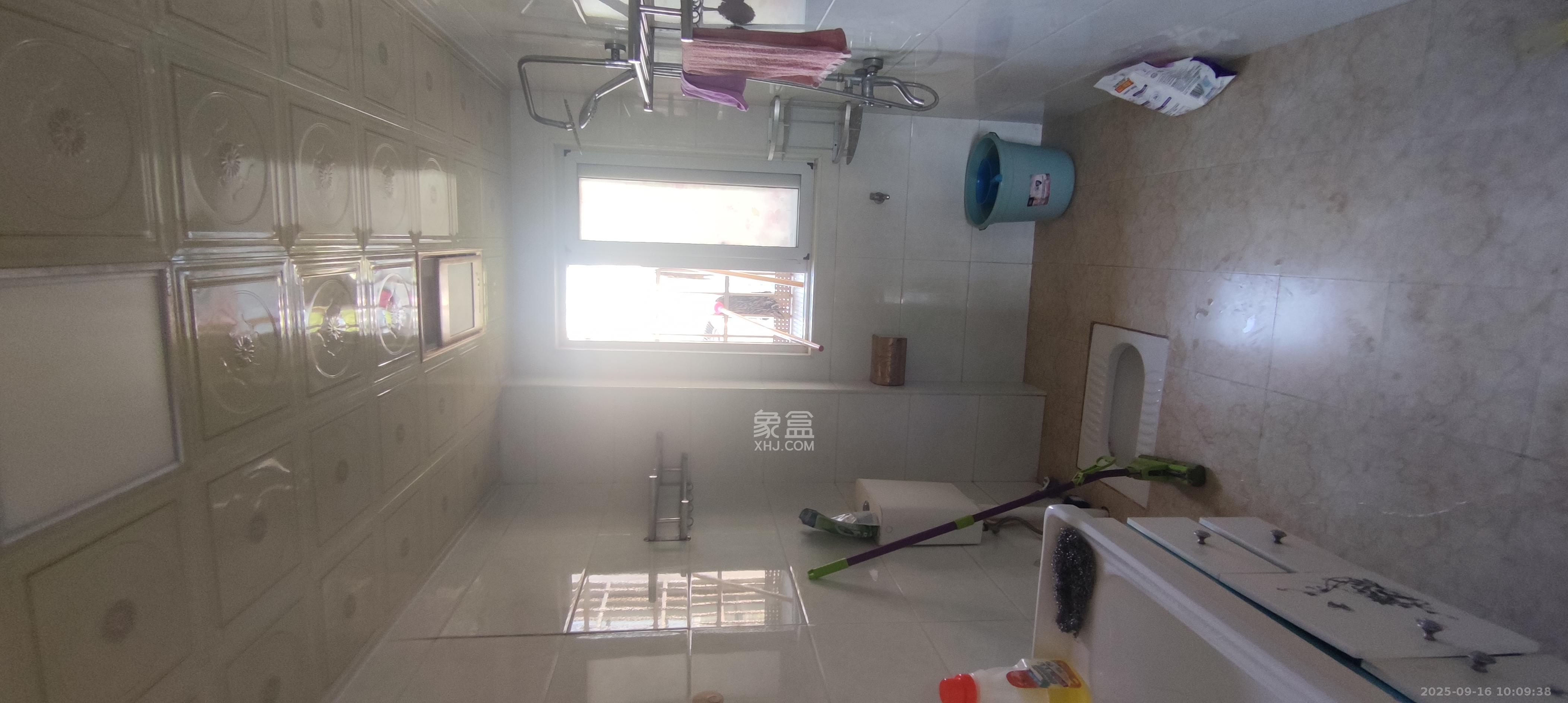 嘉顺苑 3室2厅1卫 2700.0元/月 嘉顺苑 3室2厅1卫 2700.0元/月室内图