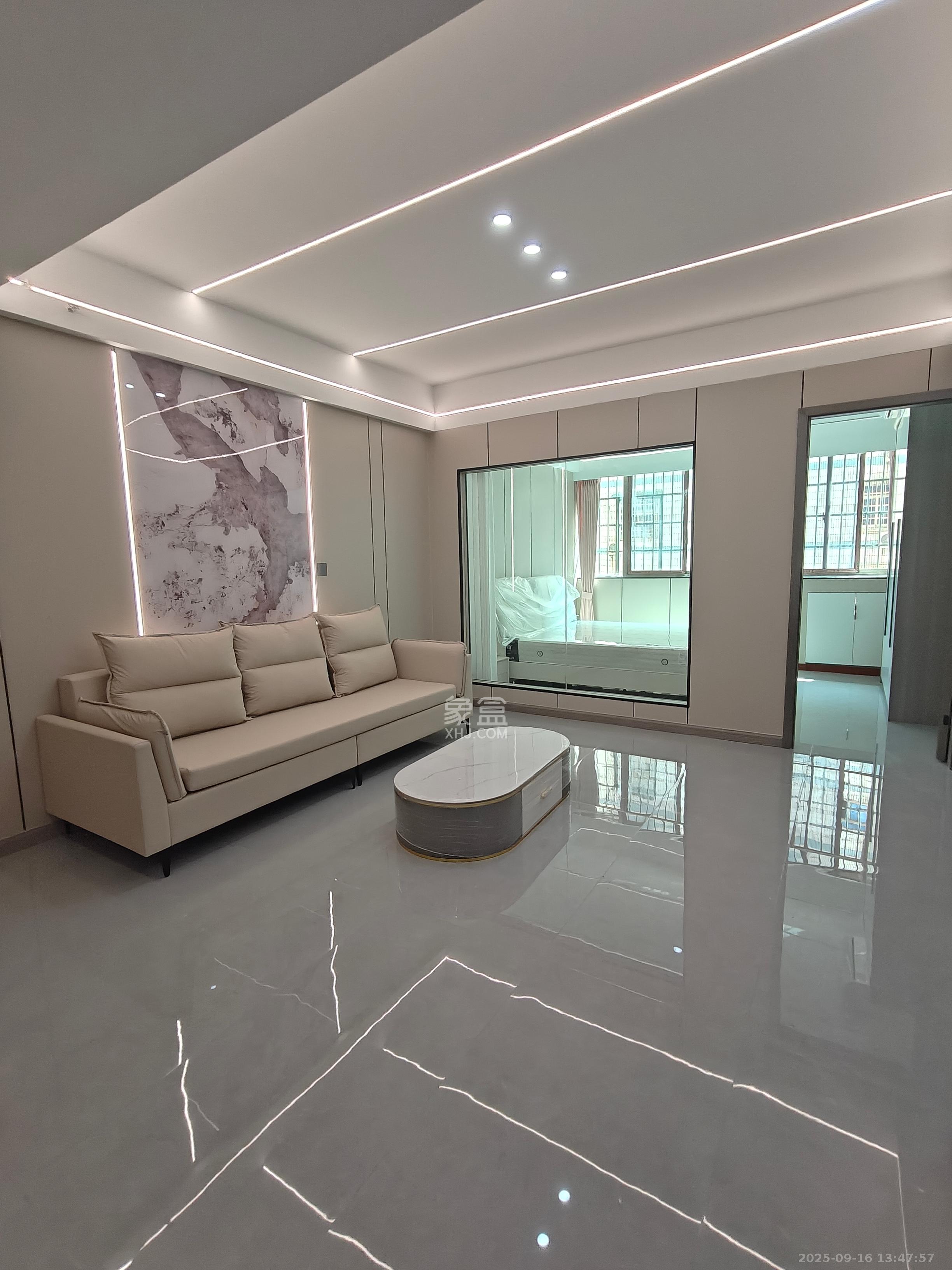 上城星座 1室1厅1卫 2700.0元/月 上城星座 1室1厅1卫 2700.0元/月室内图