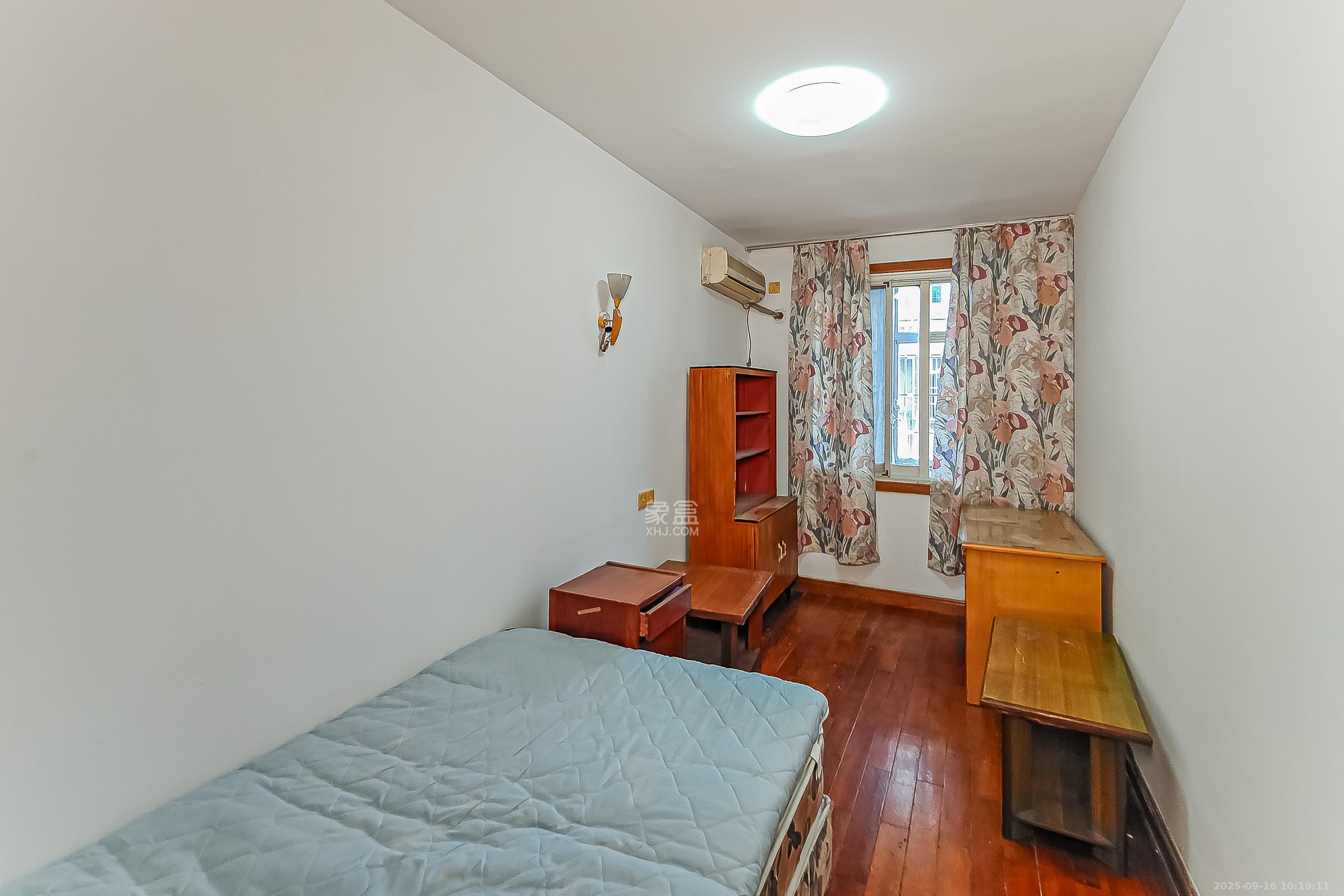 祝威岗散盘 2室2厅1卫 48.0万 祝威岗散盘 2室2厅1卫 48.0万卧室