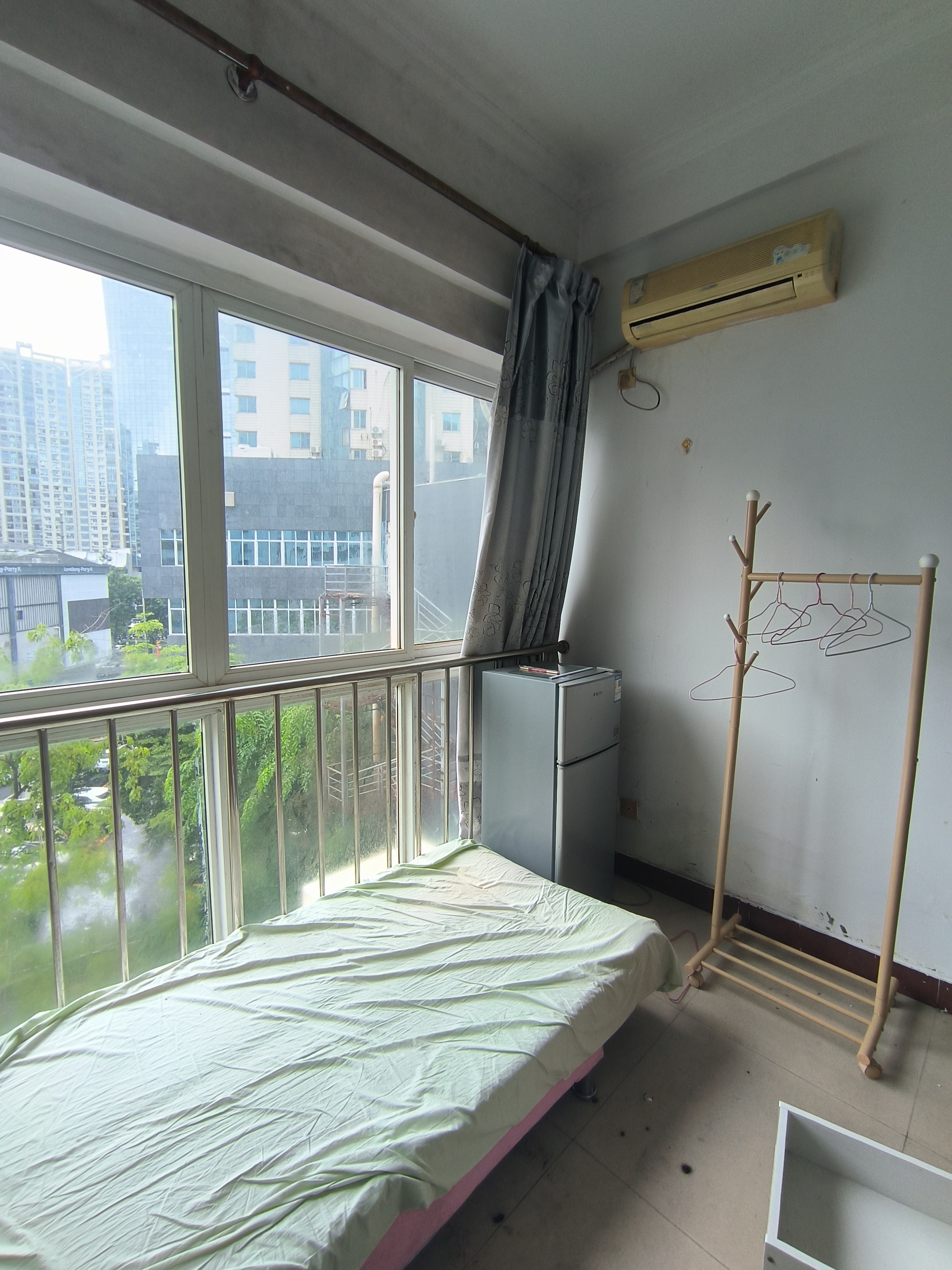 五洲商厦  1室0厅1卫    1100.0元/月室内图