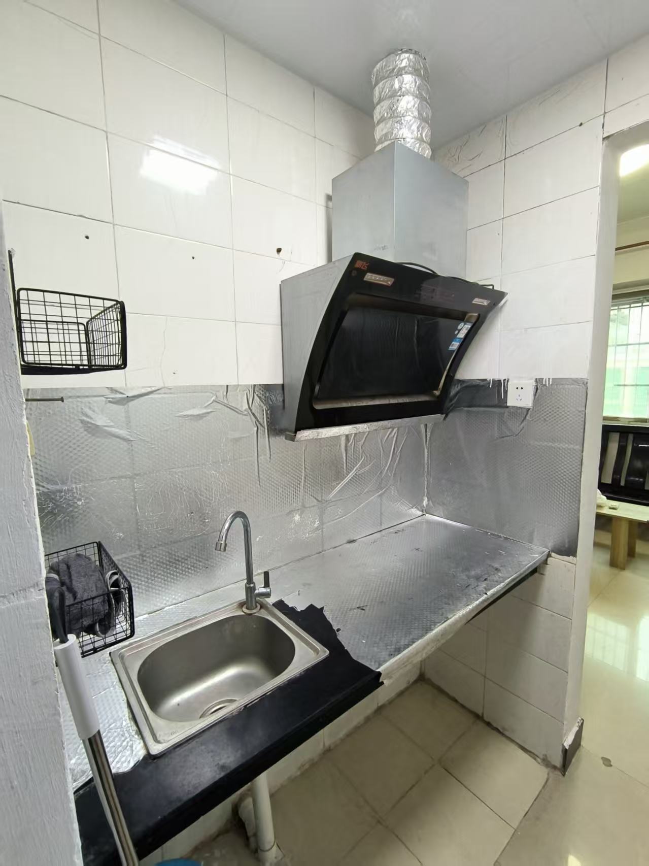 华昌大厦  1室1厅1卫    1400.0元/月 华昌大厦  1室1厅1卫    1400.0元/月室内图