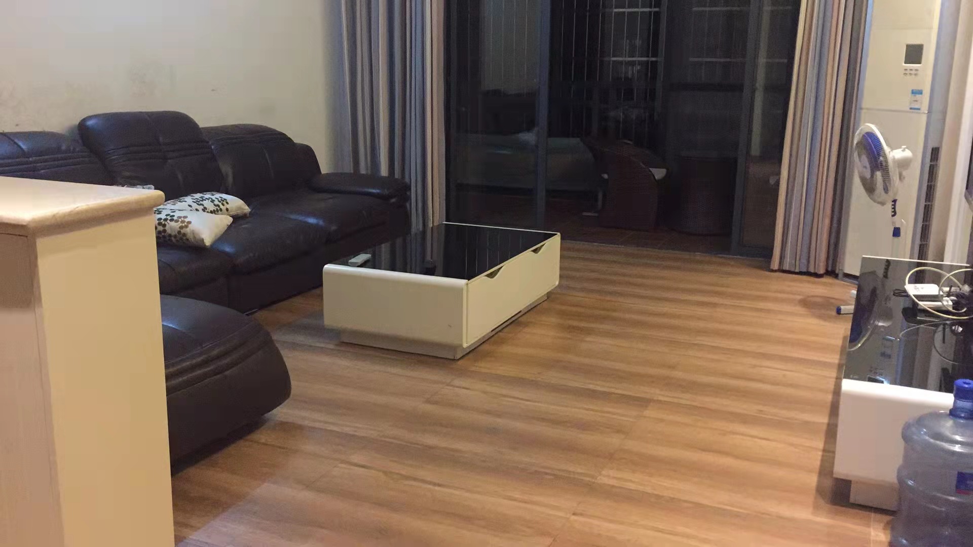 文博府A区  3室2厅2卫    2600.0元/月 文博府A区  3室2厅2卫    2600.0元/月户型图