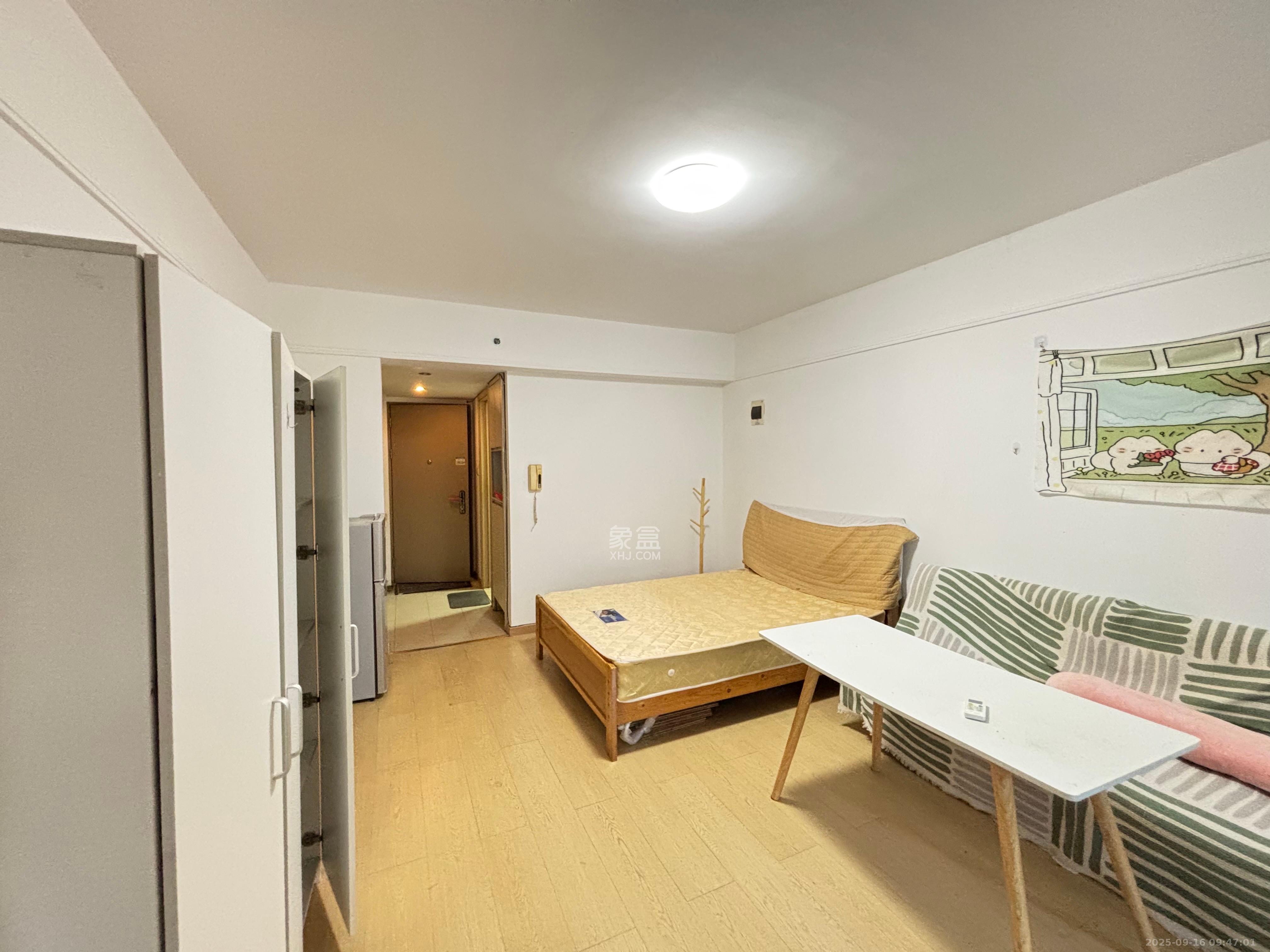 万科金色家园  1室1厅1卫    1300.0元/月室内图