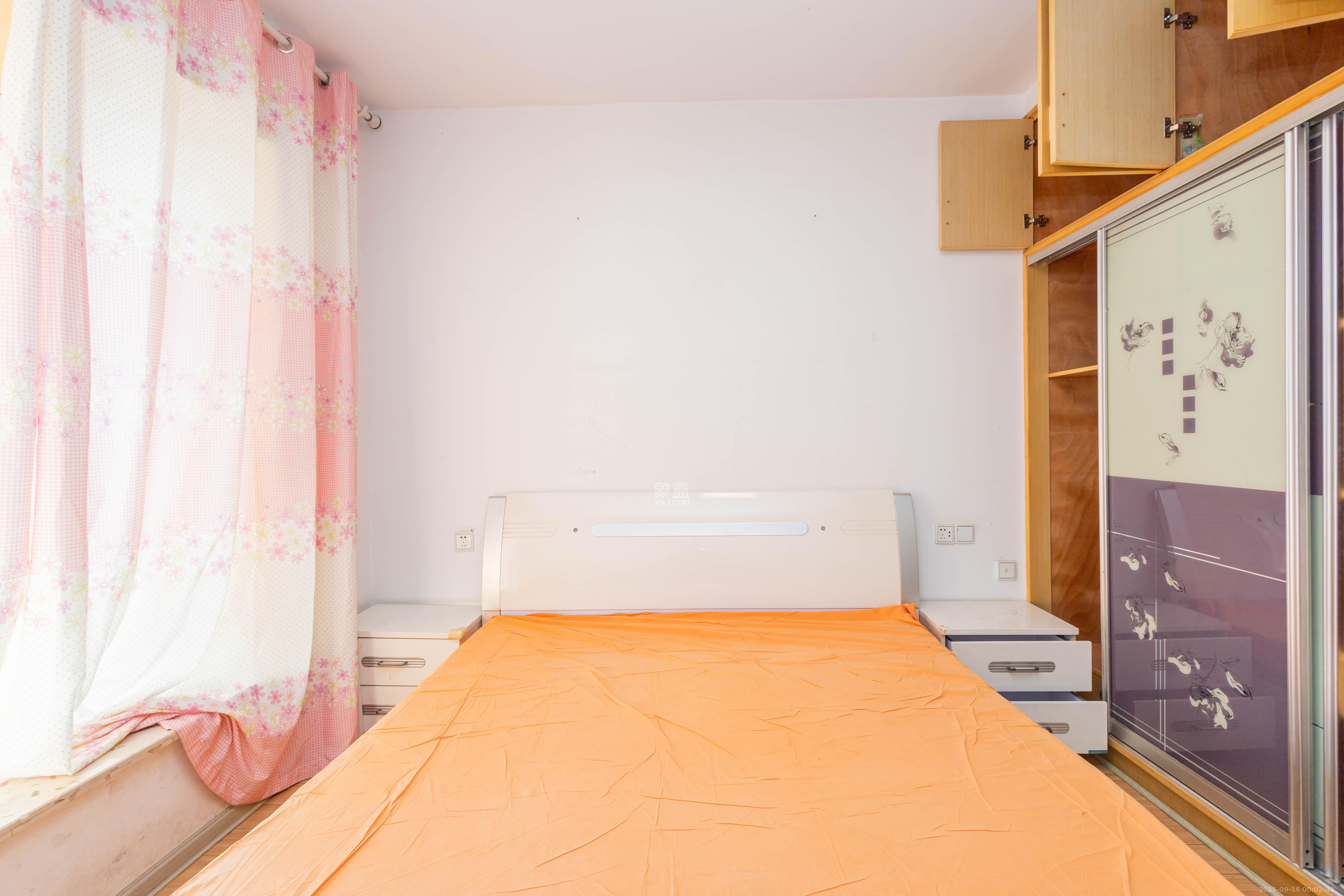 博雅湘水湾 3室2厅2卫 58.0万 博雅湘水湾 3室2厅2卫 58.0万卧室