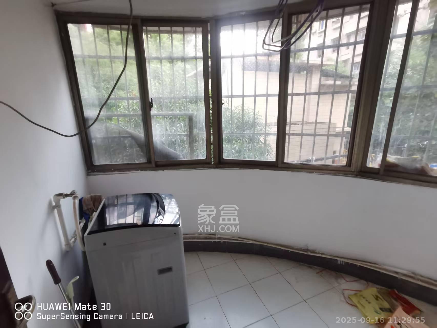 人民新村  2室1厅1卫    1800.0元/月室内图