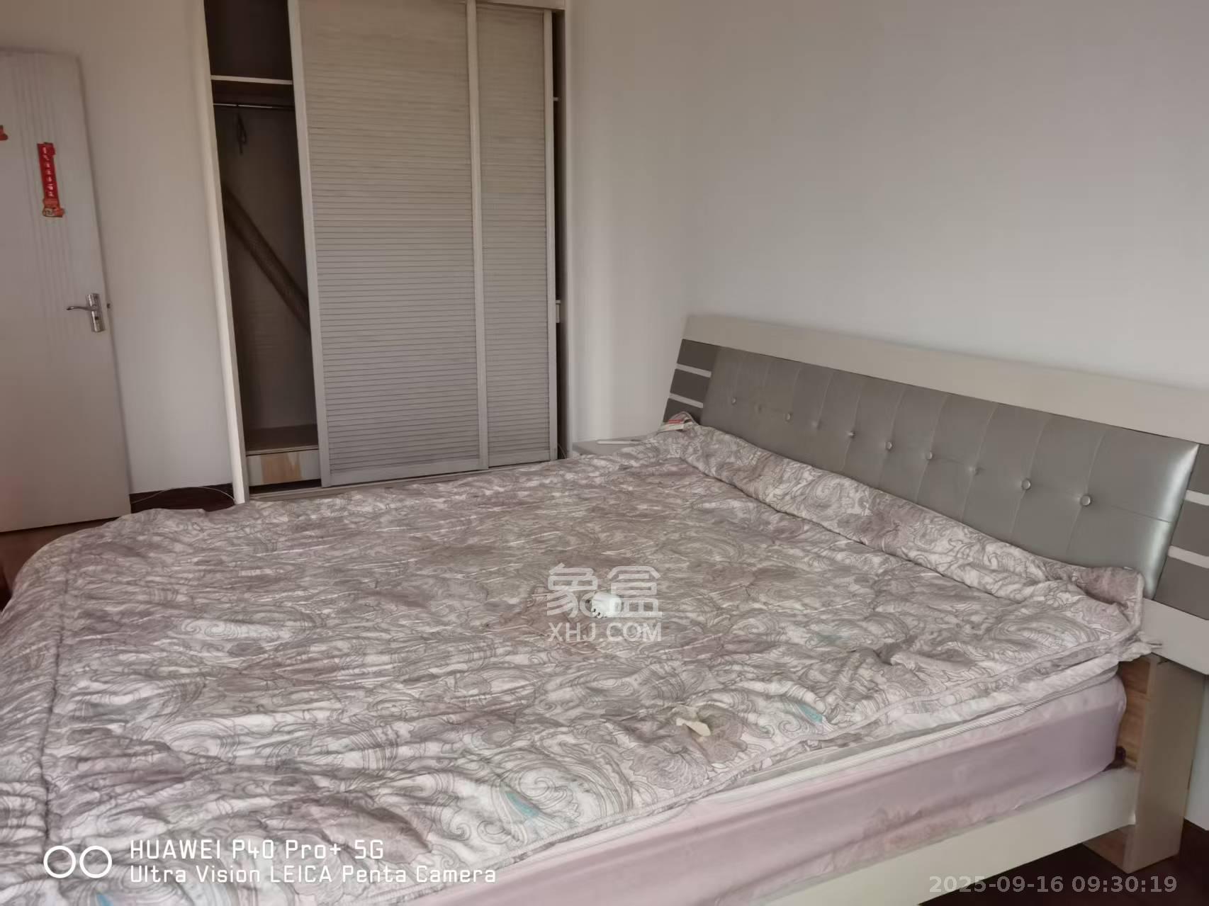 泉昇同福大厦  1室1厅1卫    2200.0元/月室内图