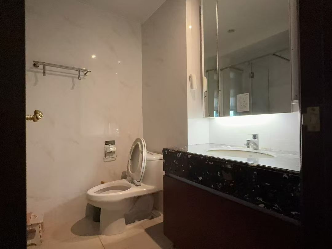 恒大美丽沙天寰湾 3室2厅2卫 4500.0元/月 恒大美丽沙天寰湾 3室2厅2卫 4500.0元/月室内图