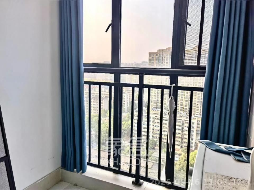 裕天国际商汇中心 1室1厅1卫 1400.0元/月 裕天国际商汇中心 1室1厅1卫 1400.0元/月室内图