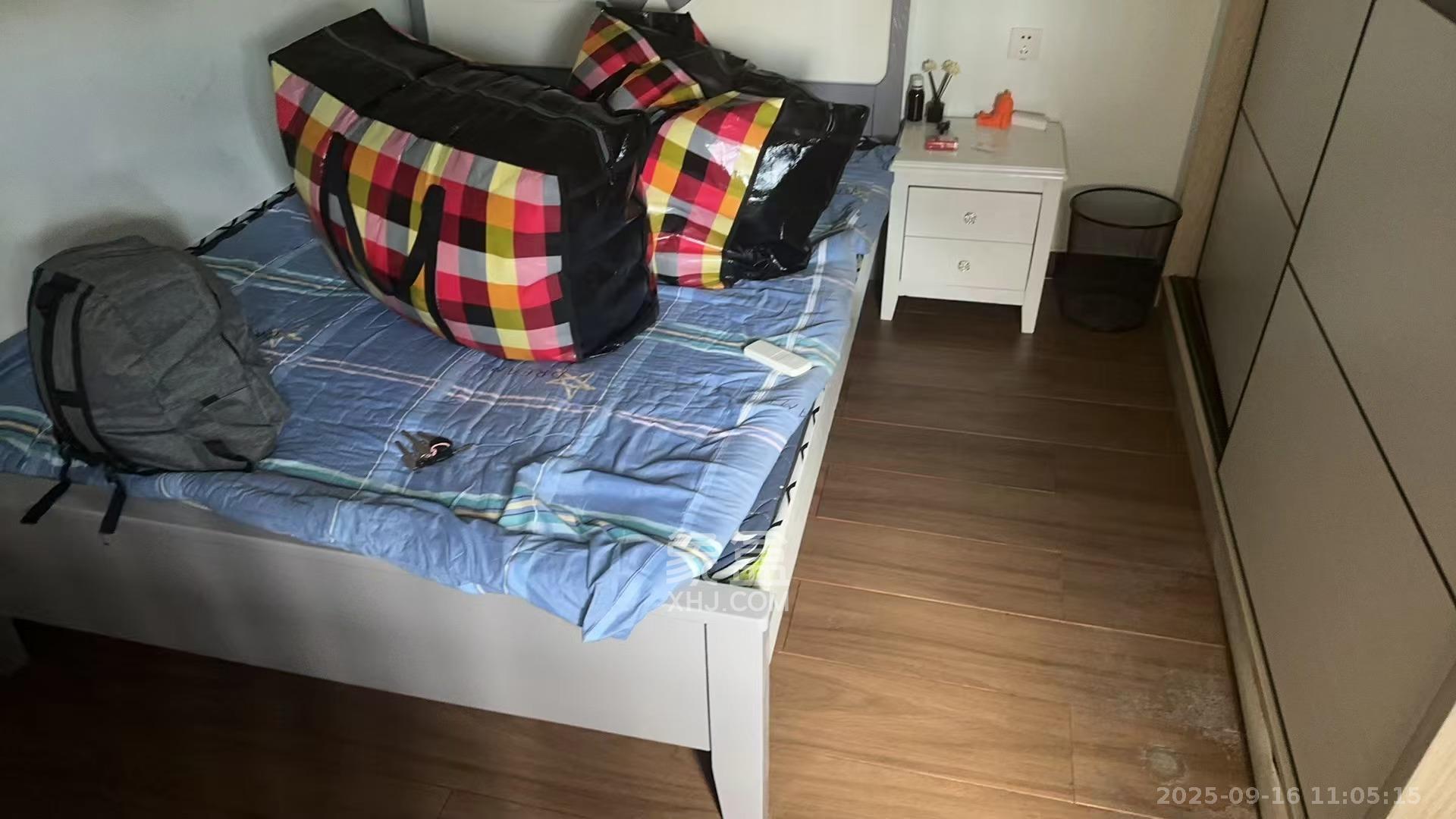 金南家园三期  1室1厅1卫    1300.0元/月室内图