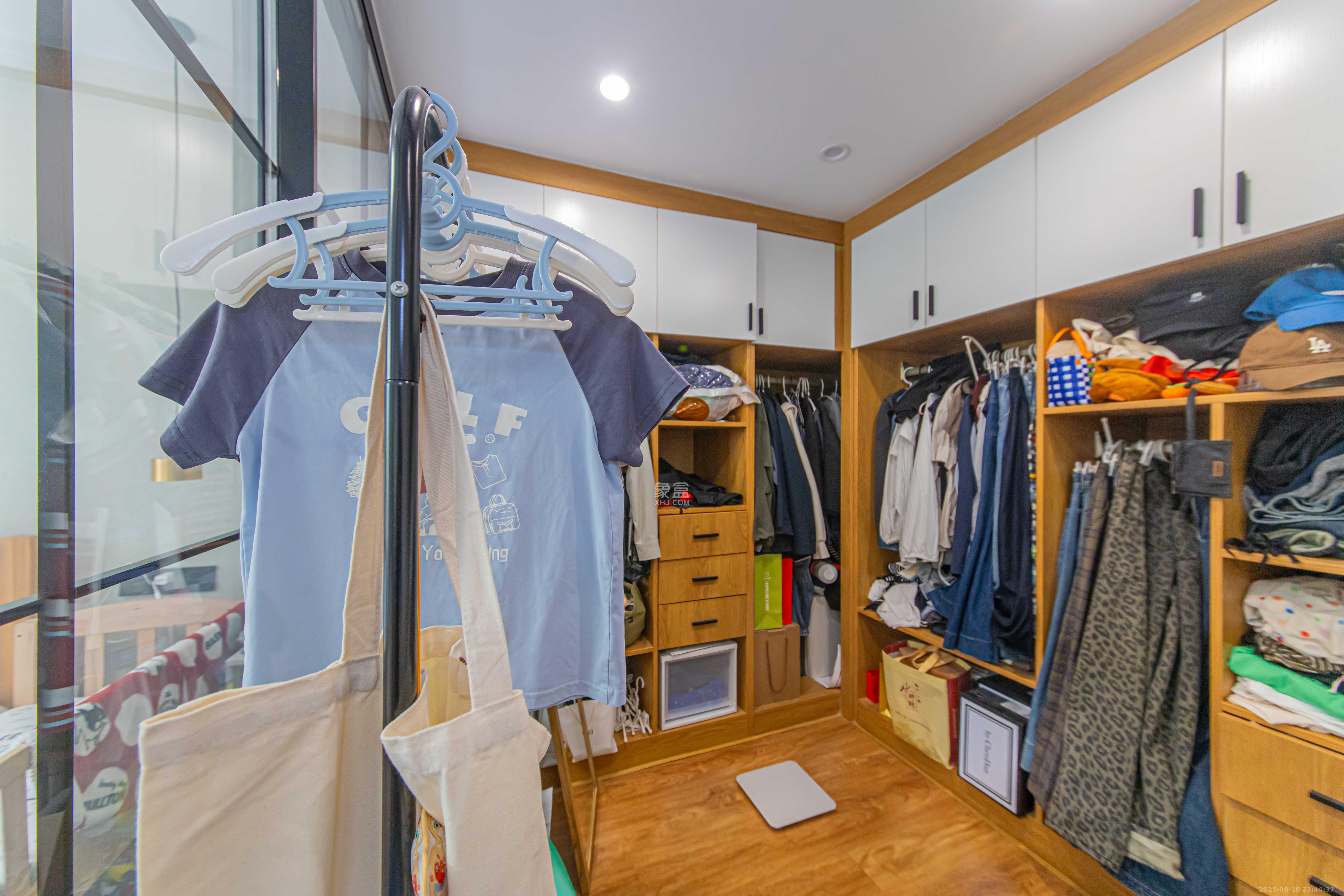 鑫远悦城(鑫远悦时代) 3室2厅1卫 85.0万 鑫远悦城(鑫远悦时代) 3室2厅1卫 85.0万卧室