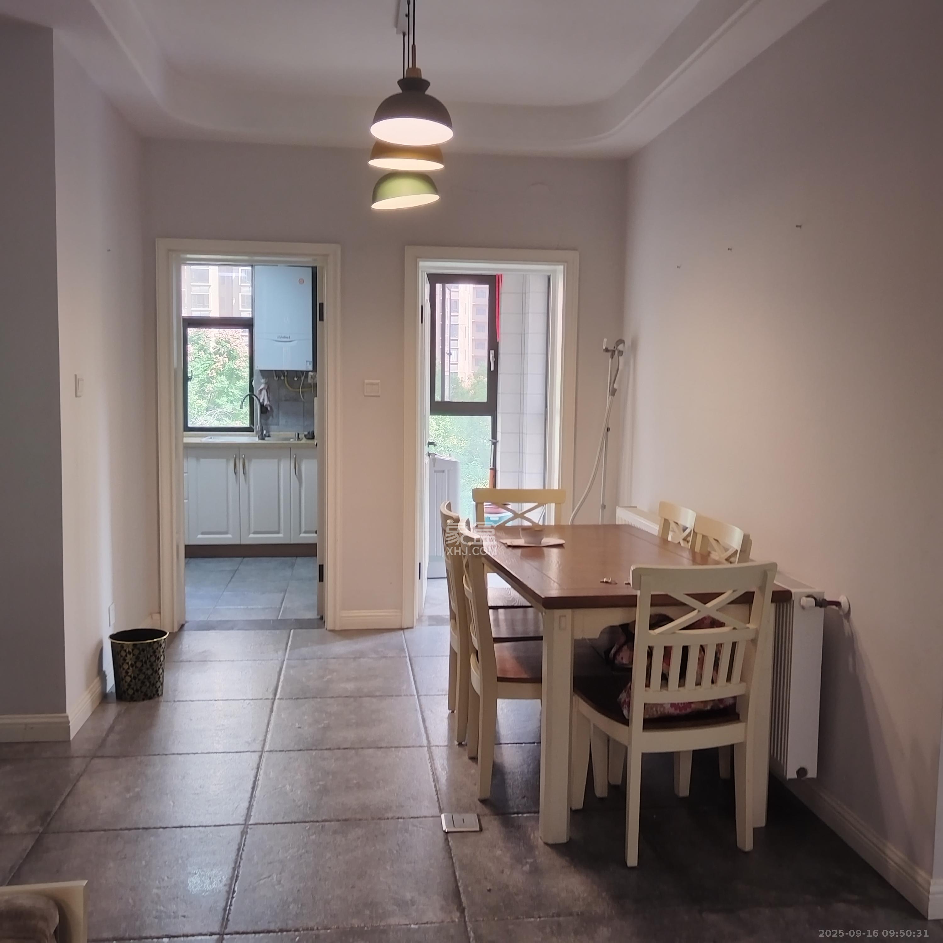 德润小区（丰升德润小区）  4室2厅2卫    4300.0元/月室内图