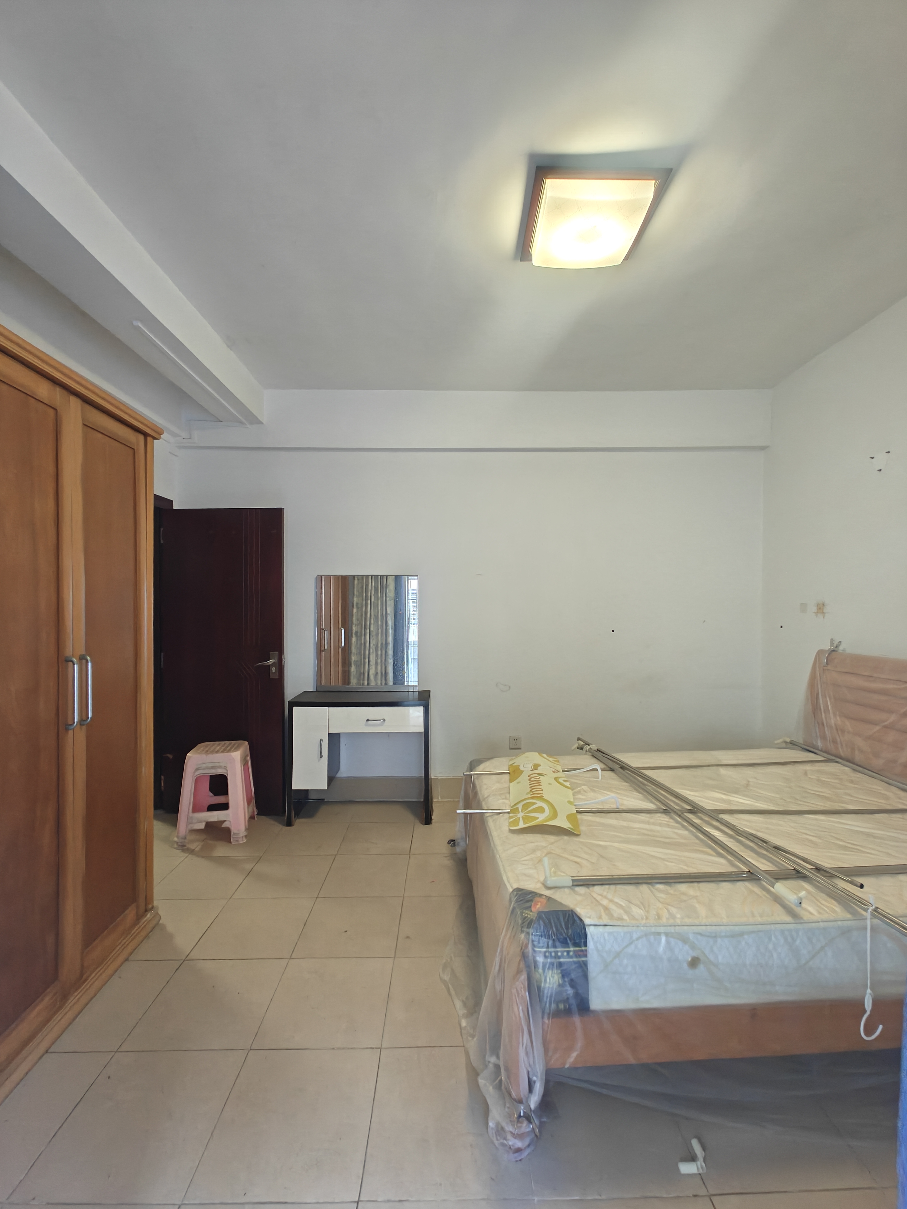 高速路小区 2室2厅1卫 2000.0元/月 高速路小区 2室2厅1卫 2000.0元/月室内图