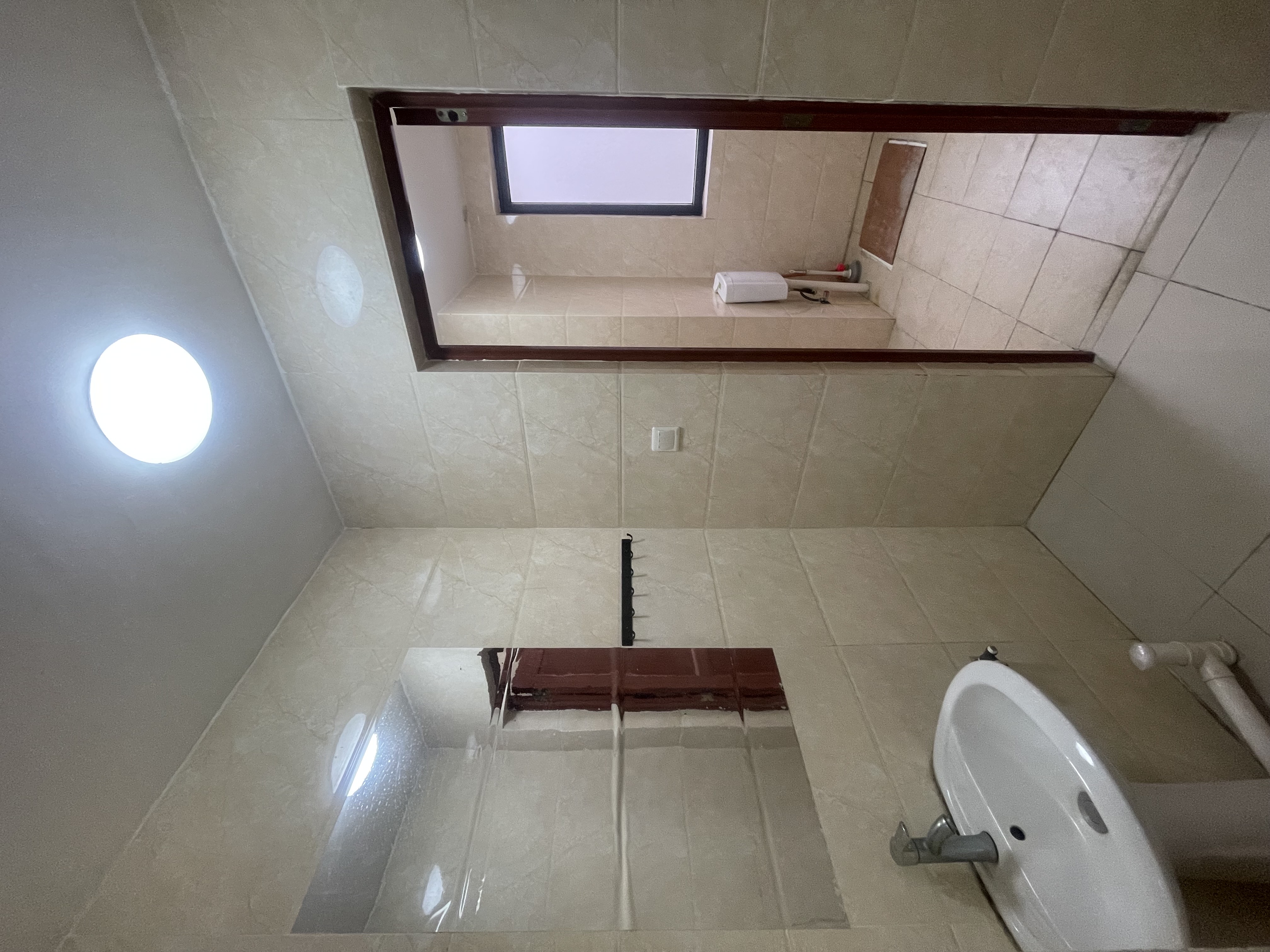 美舍嘉苑一期 4室2厅3卫 3300.0元/月 美舍嘉苑一期 4室2厅3卫 3300.0元/月室内图