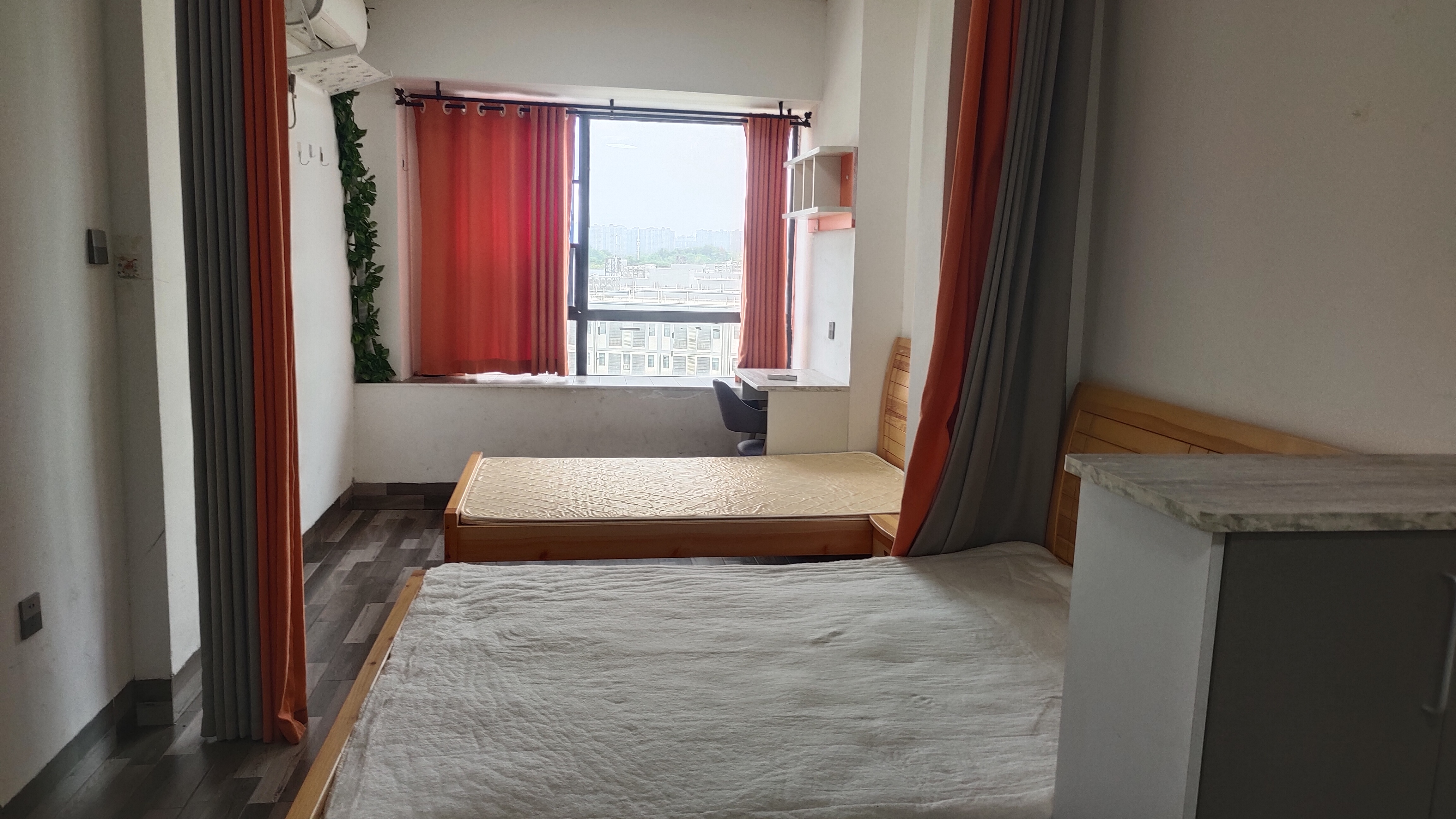 百弘学府城  0室0厅0卫    1000.0元/月室内图