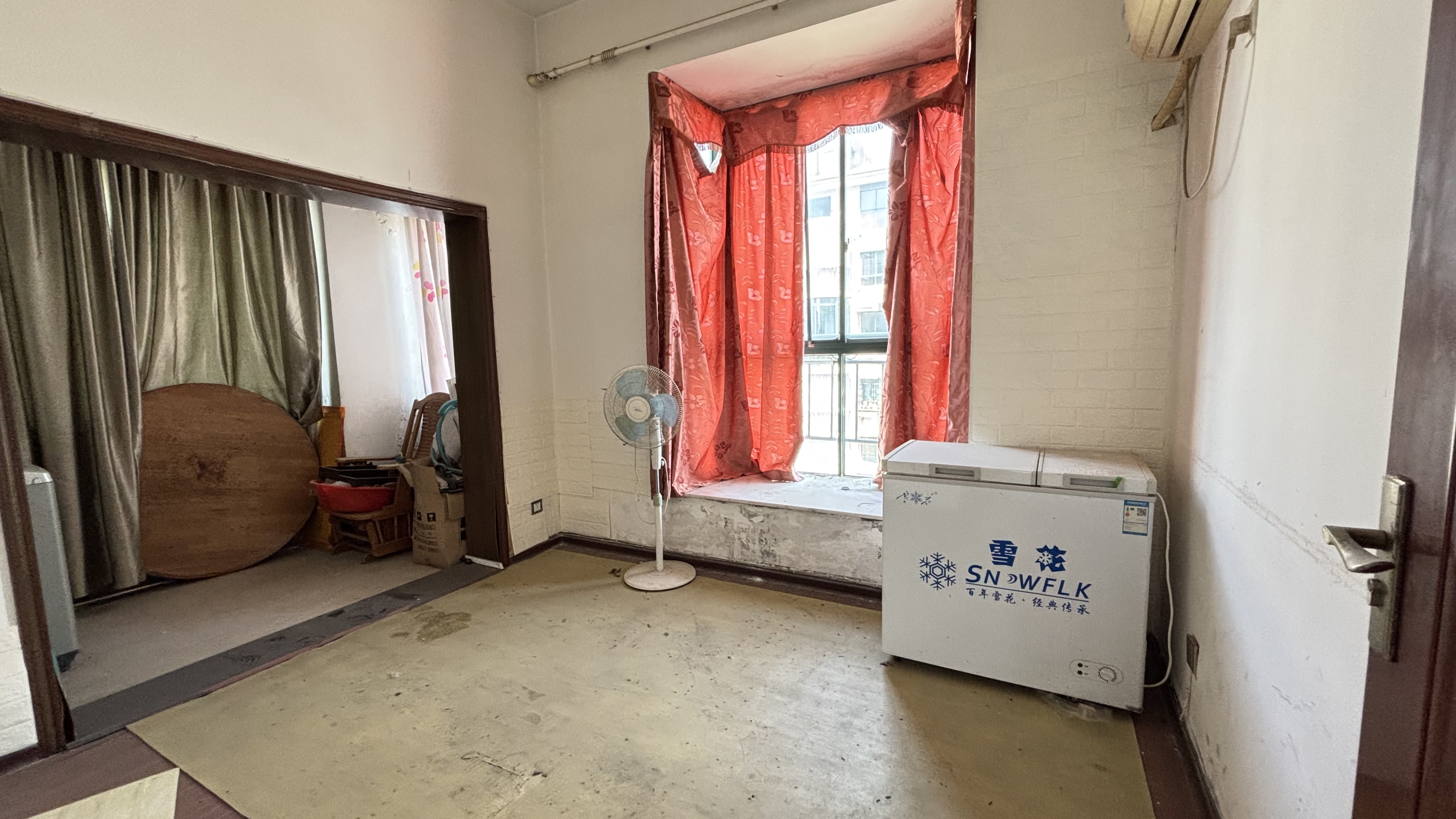 紫竹茗园 4室2厅2卫 48.0万 紫竹茗园 4室2厅2卫 48.0万室内图