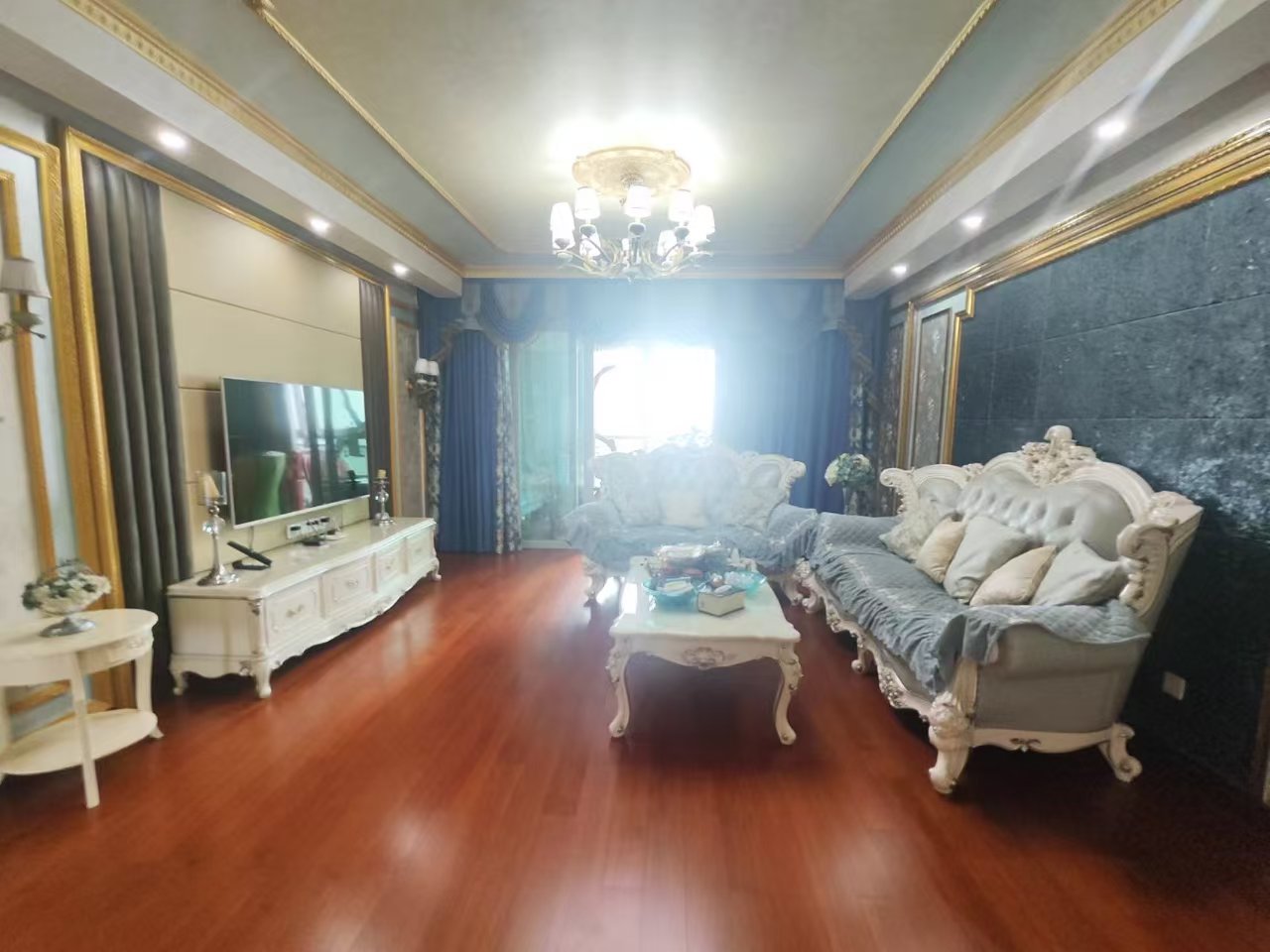 晋合湘水湾二期 4室2厅2卫 208.0万 晋合湘水湾二期 4室2厅2卫 208.0万室内图