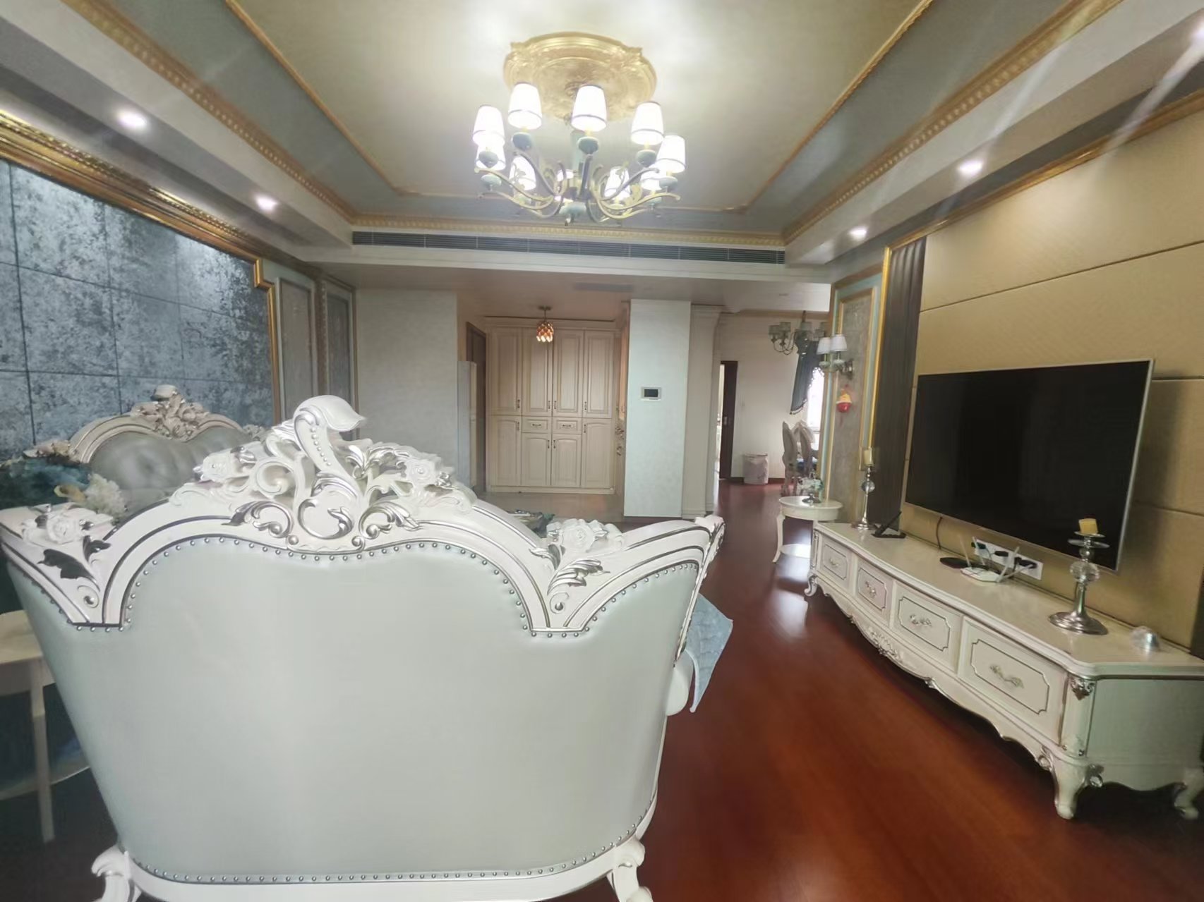 晋合湘水湾二期 4室2厅2卫 208.0万 晋合湘水湾二期 4室2厅2卫 208.0万室内图