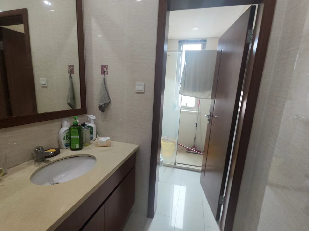 晋合湘水湾二期 4室2厅2卫 208.0万 晋合湘水湾二期 4室2厅2卫 208.0万室内图