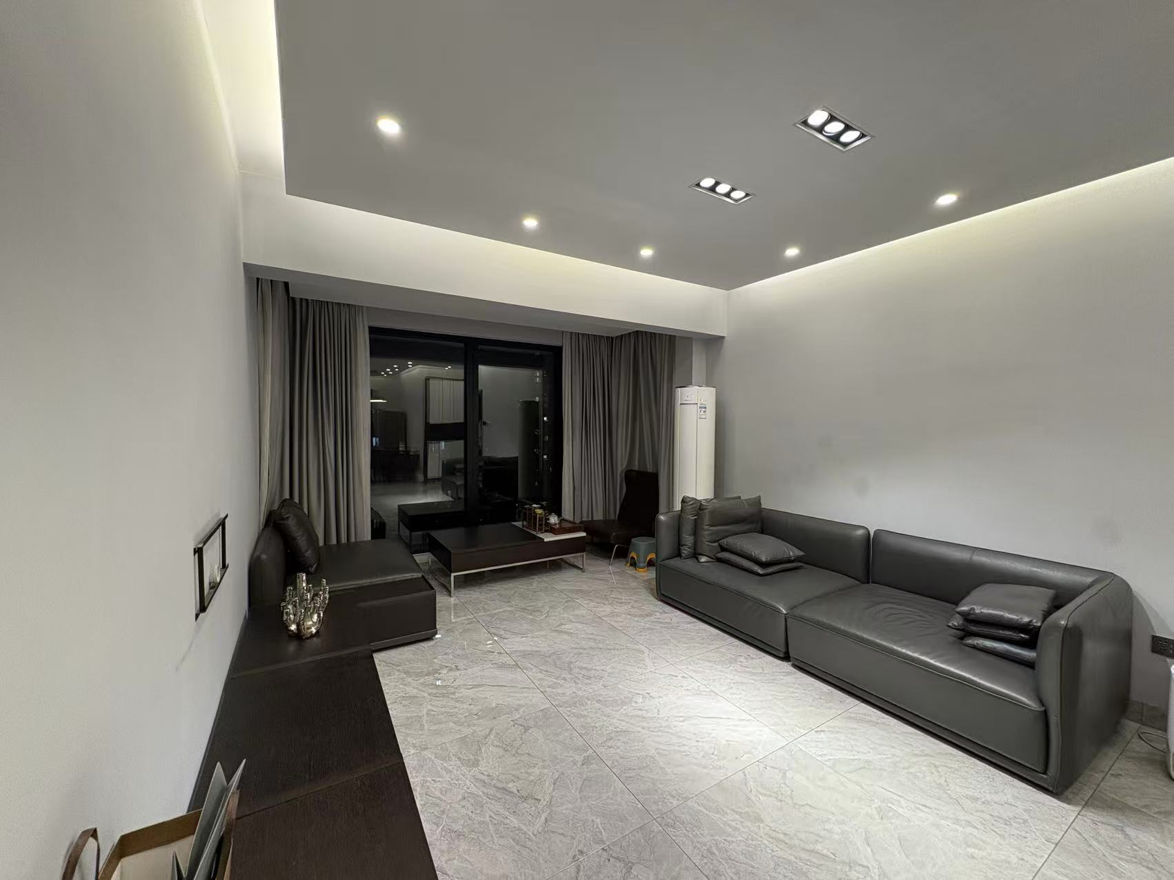 蓝溪谷 4室2厅2卫 85.0万 蓝溪谷 4室2厅2卫 85.0万室内图