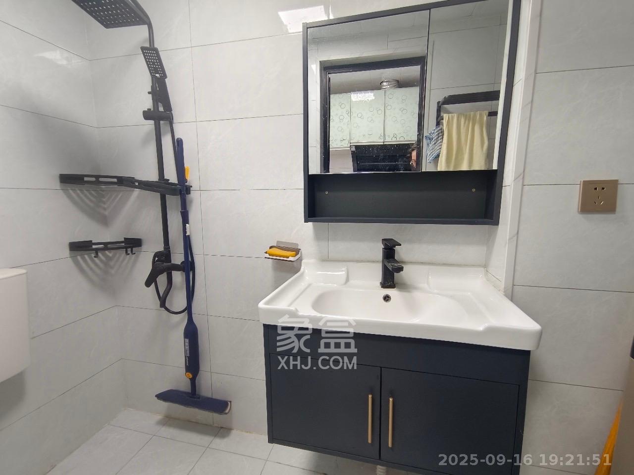 保利麓谷林语I区  1室0厅0卫    1450.0元/月室内图