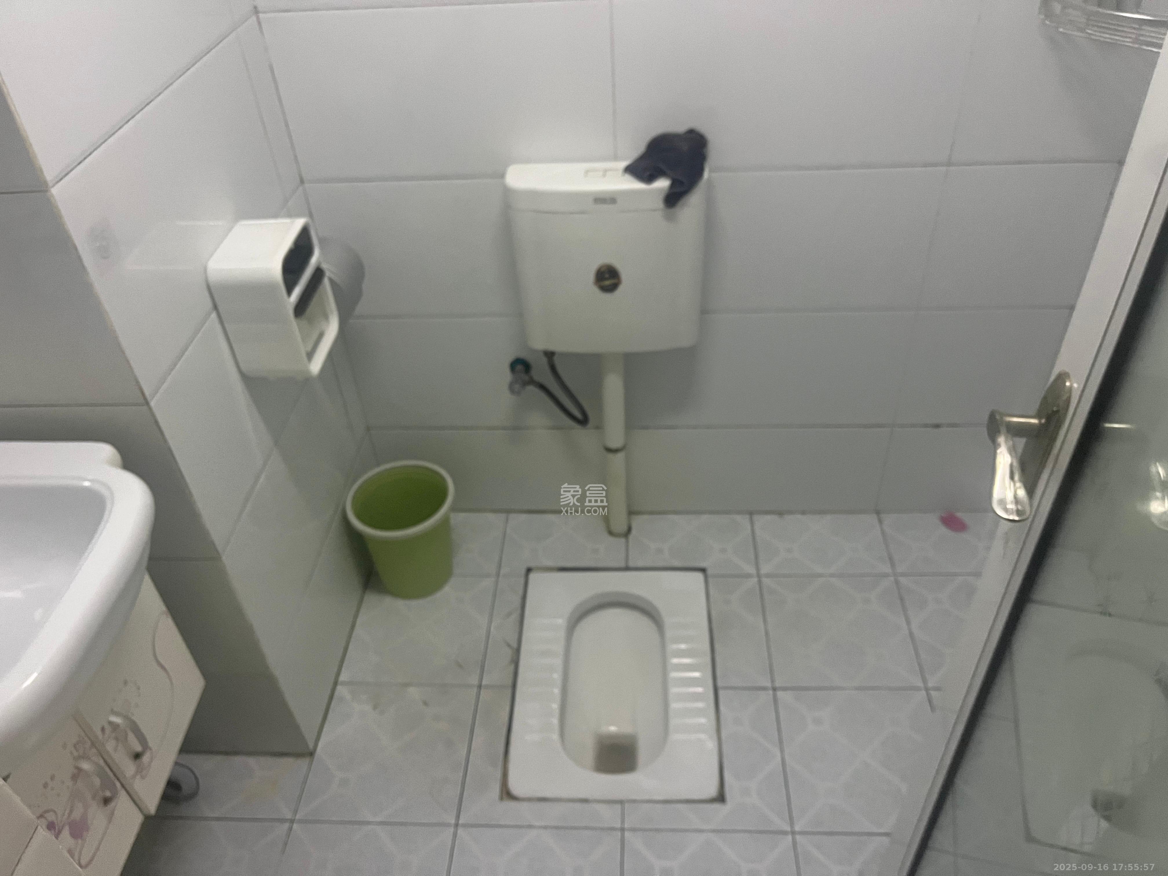 星城荣域 1室1厅1卫 1200.0元/月 星城荣域 1室1厅1卫 1200.0元/月室内图