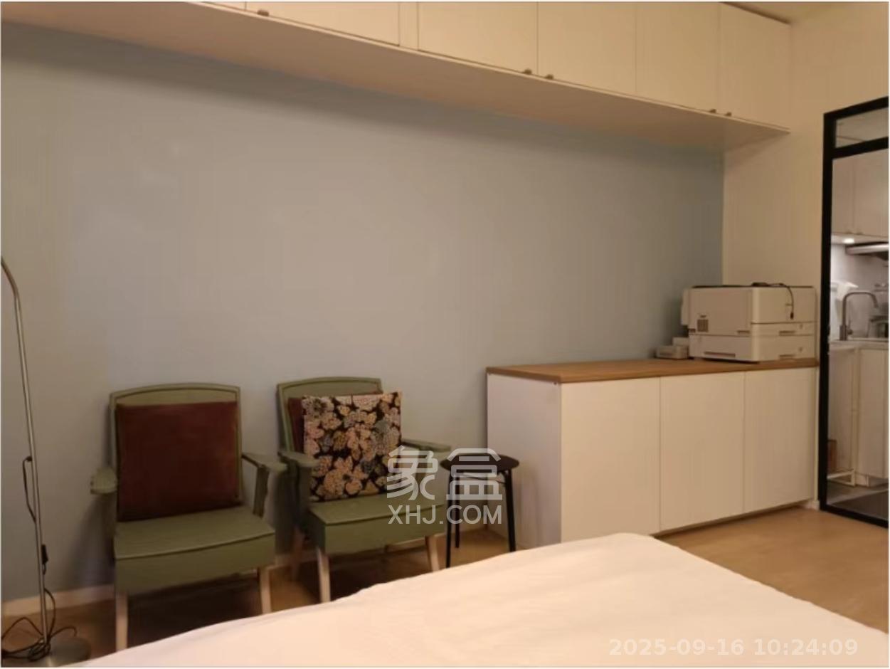 荟聚之光  1室1厅1卫    1800.0元/月 荟聚之光  1室1厅1卫    1800.0元/月室内图