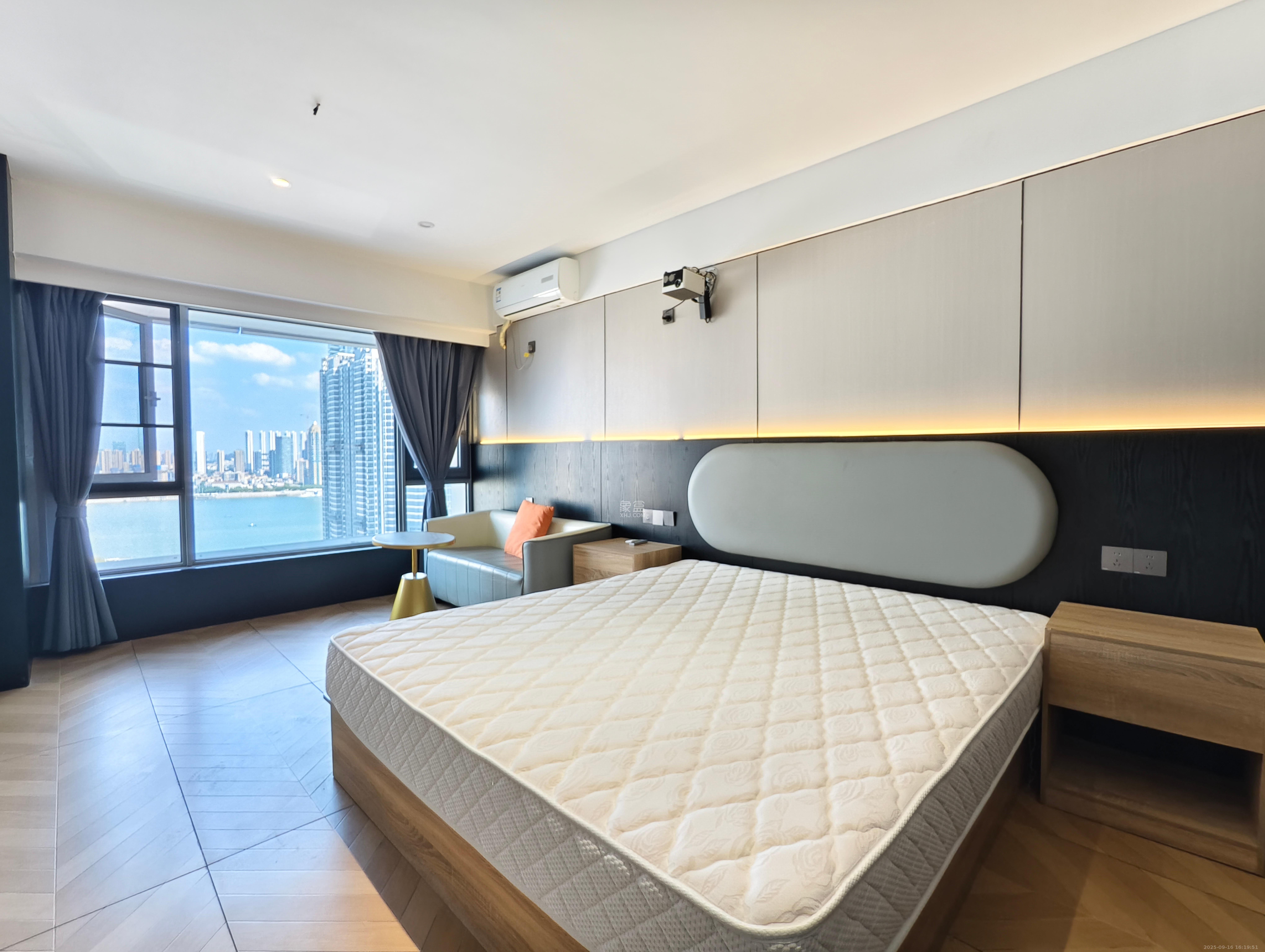 保利天禧EF区  1室1厅1卫    2000.0元/月室内图