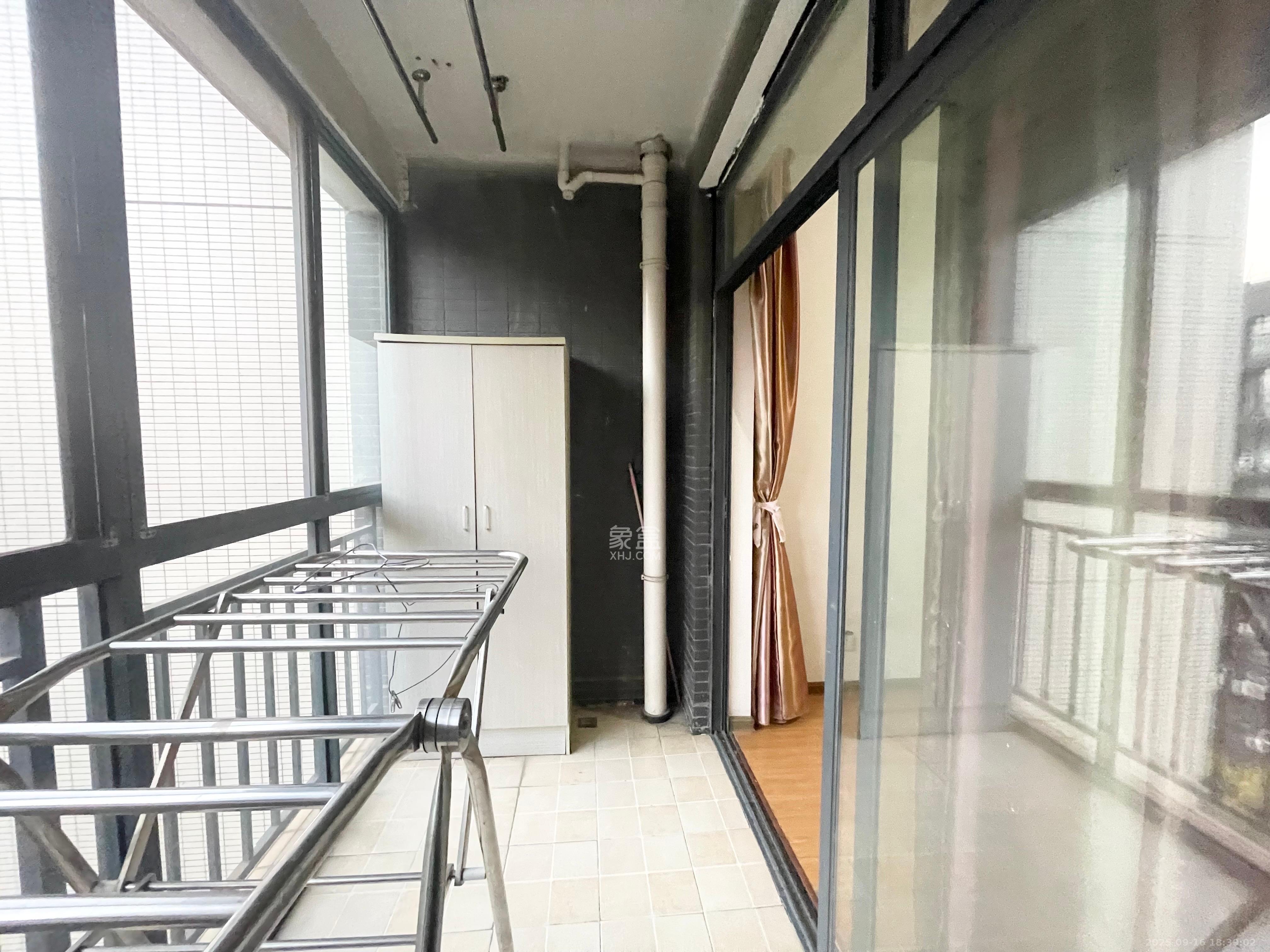 中信文化广场（中信新城二期）  3室1厅1卫    1500.0元/月室内图