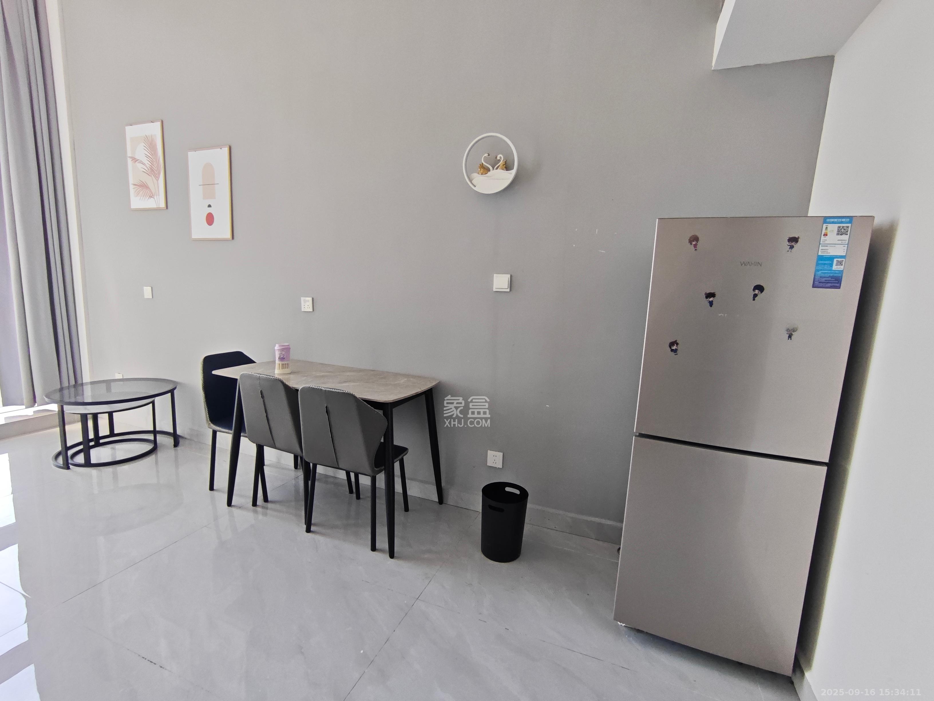 卓越中寰 1室1厅1卫 2500.0元/月 卓越中寰 1室1厅1卫 2500.0元/月室内图