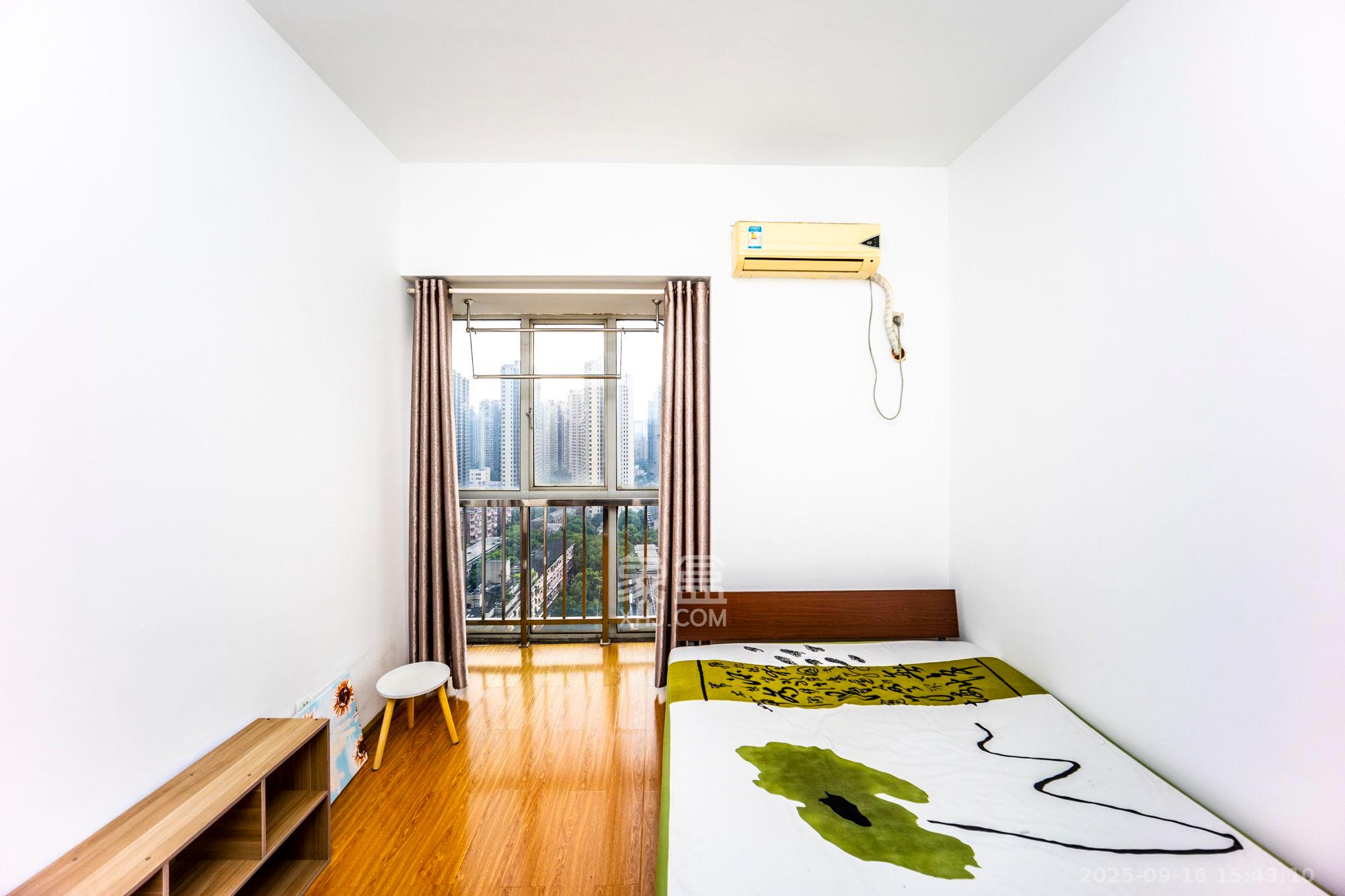 中远公馆 1室1厅1卫 2300.0元/月 中远公馆 1室1厅1卫 2300.0元/月室内图