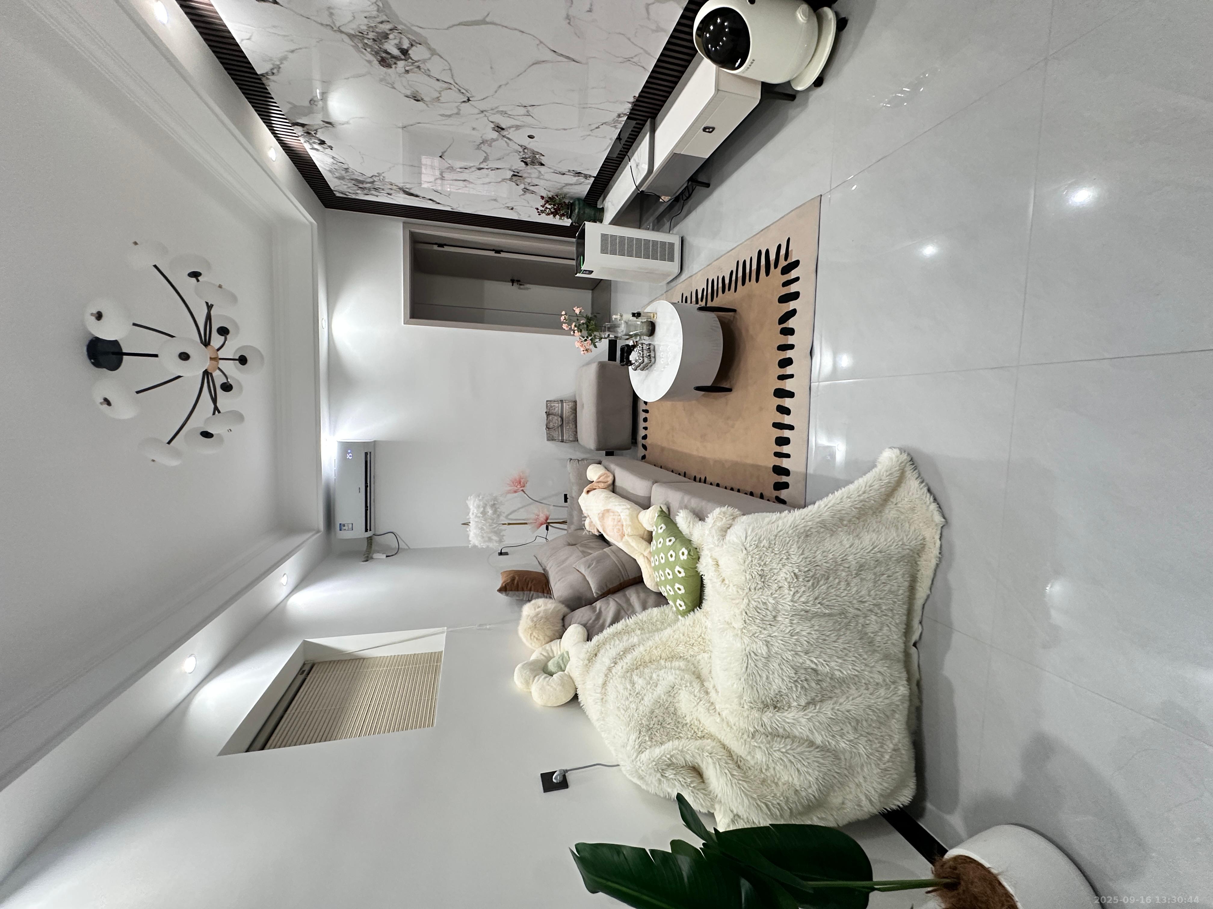 人民中路窑岭湘剧院单位房 3室2厅1卫 3000.0元/月 人民中路窑岭湘剧院单位房 3室2厅1卫 3000.0元/月室内图