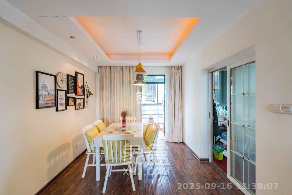 华盛新外滩  4室2厅2卫    5500.0元/月室内图