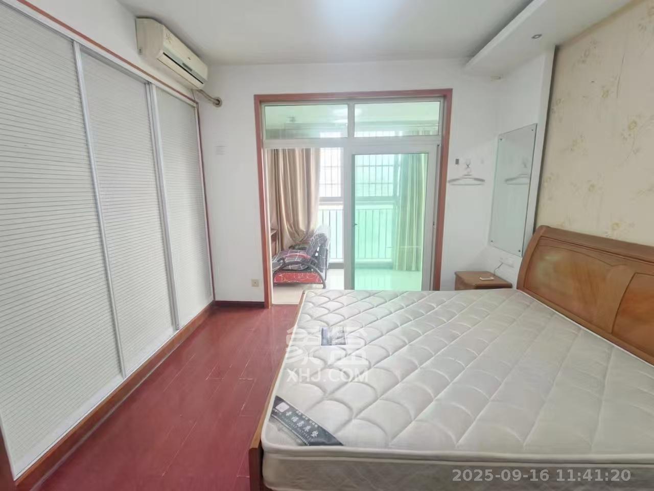 麓谷加州阳光 3室2厅2卫 2600.0元/月 麓谷加州阳光 3室2厅2卫 2600.0元/月室内图