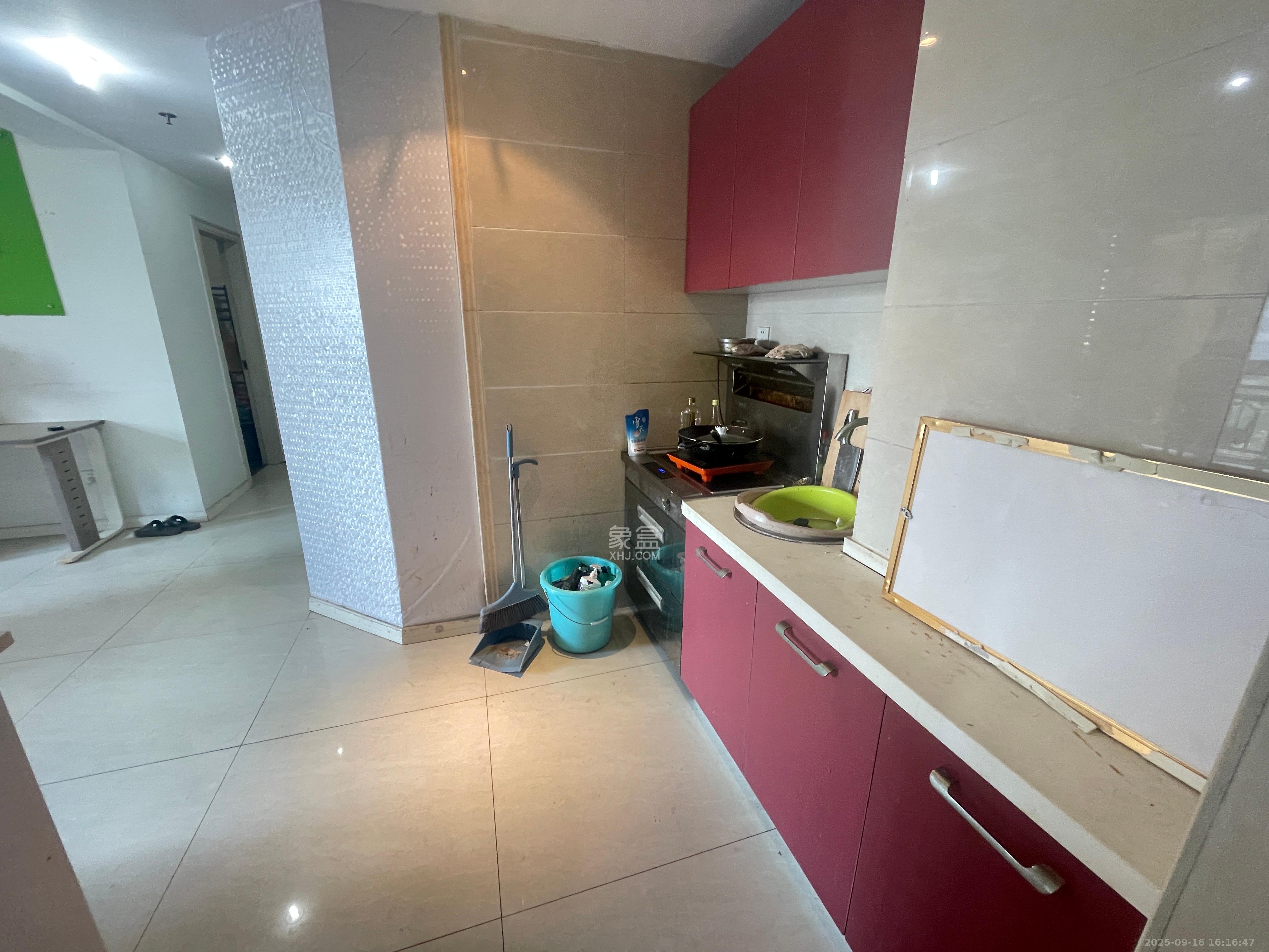 西子一间 2室1厅1卫 2200.0元/月 西子一间 2室1厅1卫 2200.0元/月室内图