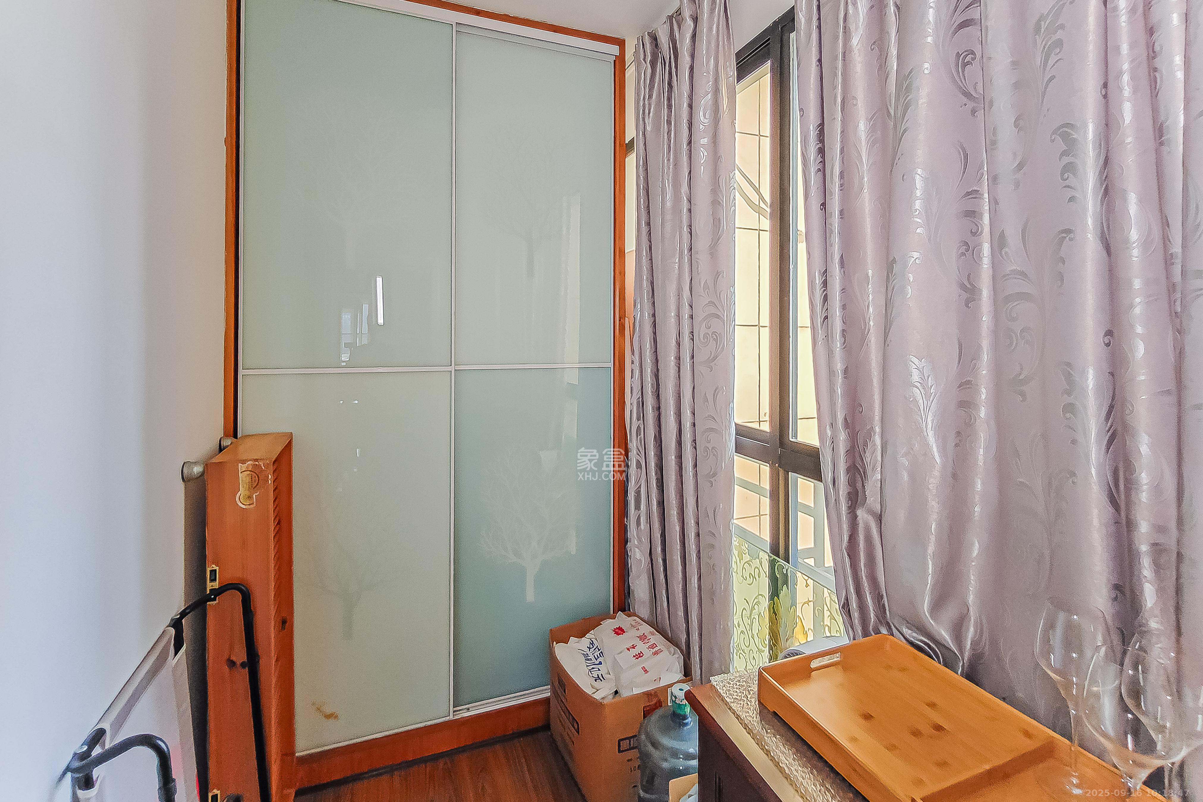 三重星都心 2室2厅1卫 110.0万 三重星都心 2室2厅1卫 110.0万阳台