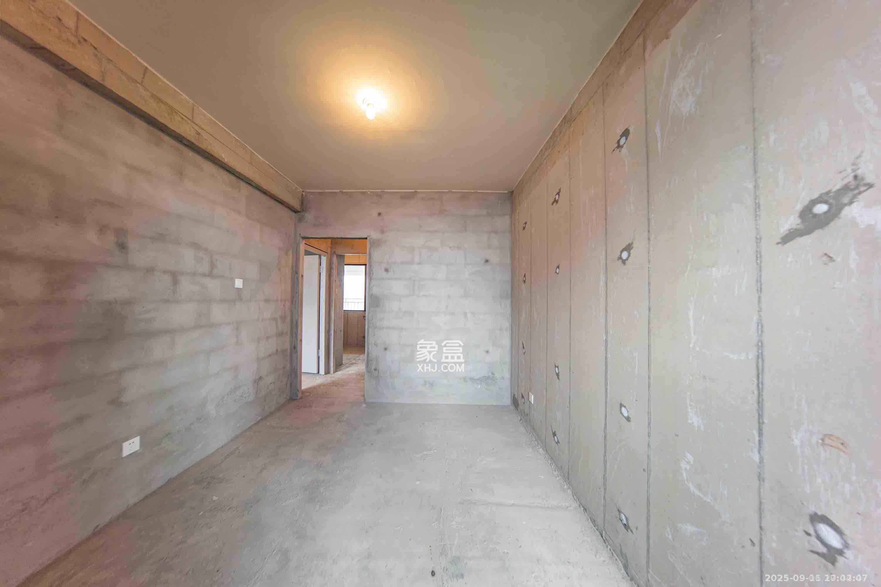 恒大誉府(融誉商业中心)  1室1厅1卫    2000.0元/月 恒大誉府(融誉商业中心)  1室1厅1卫    2000.0元/月室内图