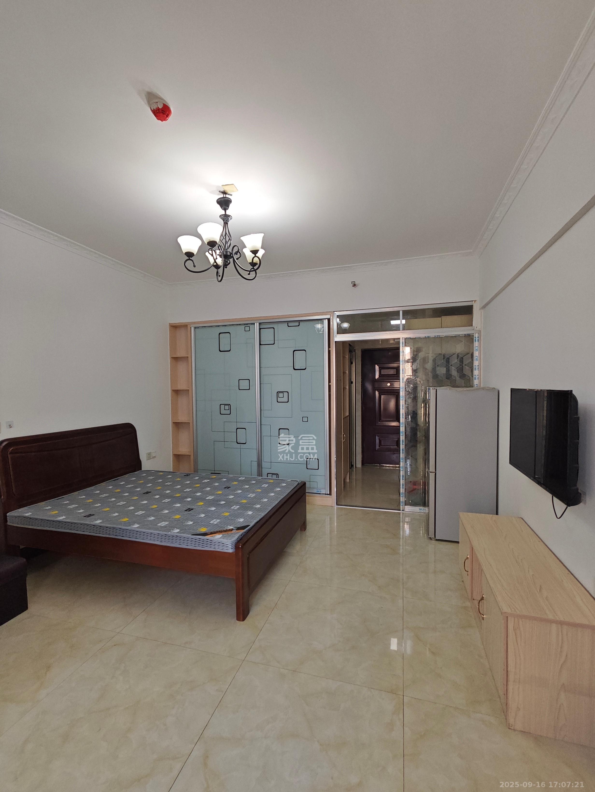 MOMA当代广场 1室1厅1卫 1200.0元/月 MOMA当代广场 1室1厅1卫 1200.0元/月室内图