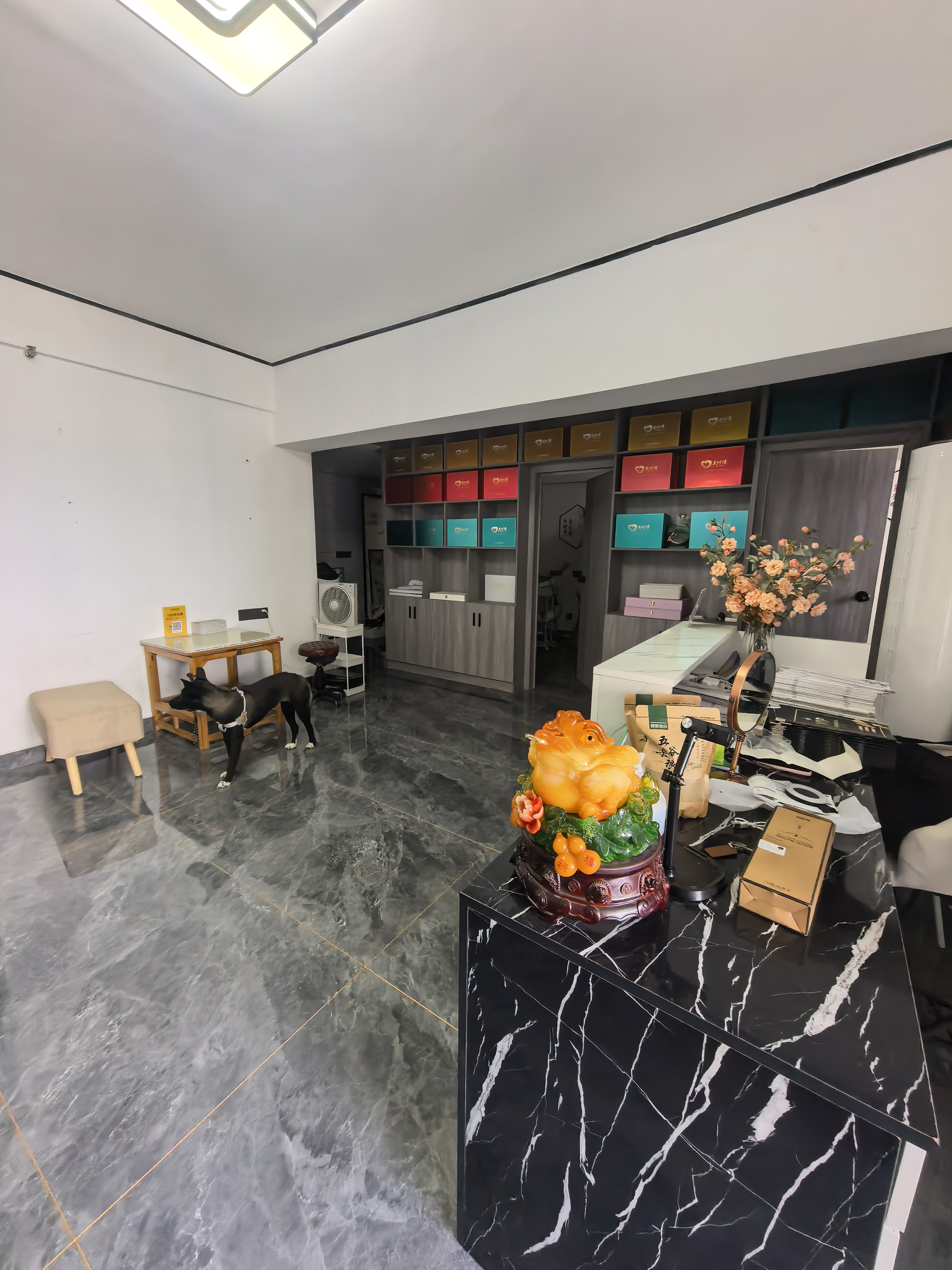 东方曼哈顿 2室2厅1卫 2000.0元/月 东方曼哈顿 2室2厅1卫 2000.0元/月室内图