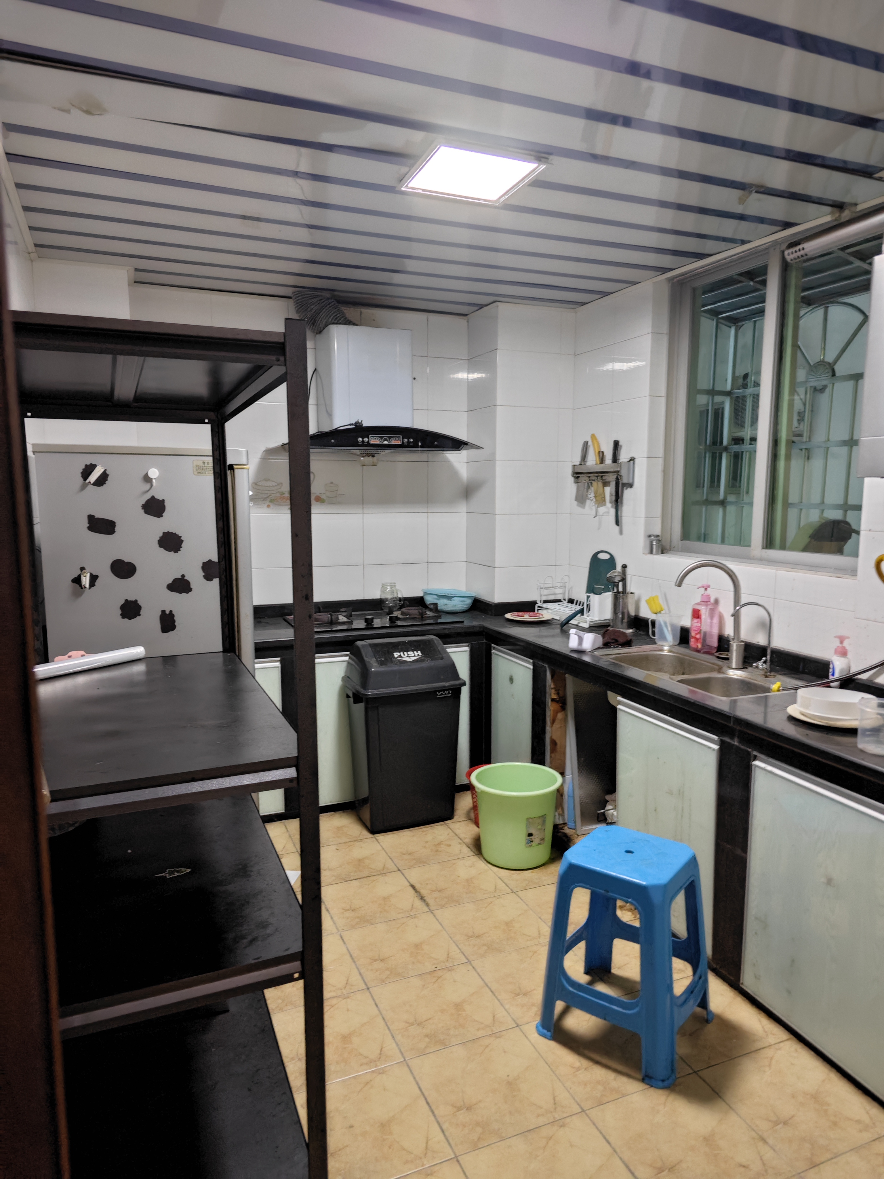 富豪大厦(富豪花园) 3室2厅1卫 2600.0元/月 富豪大厦(富豪花园) 3室2厅1卫 2600.0元/月室内图