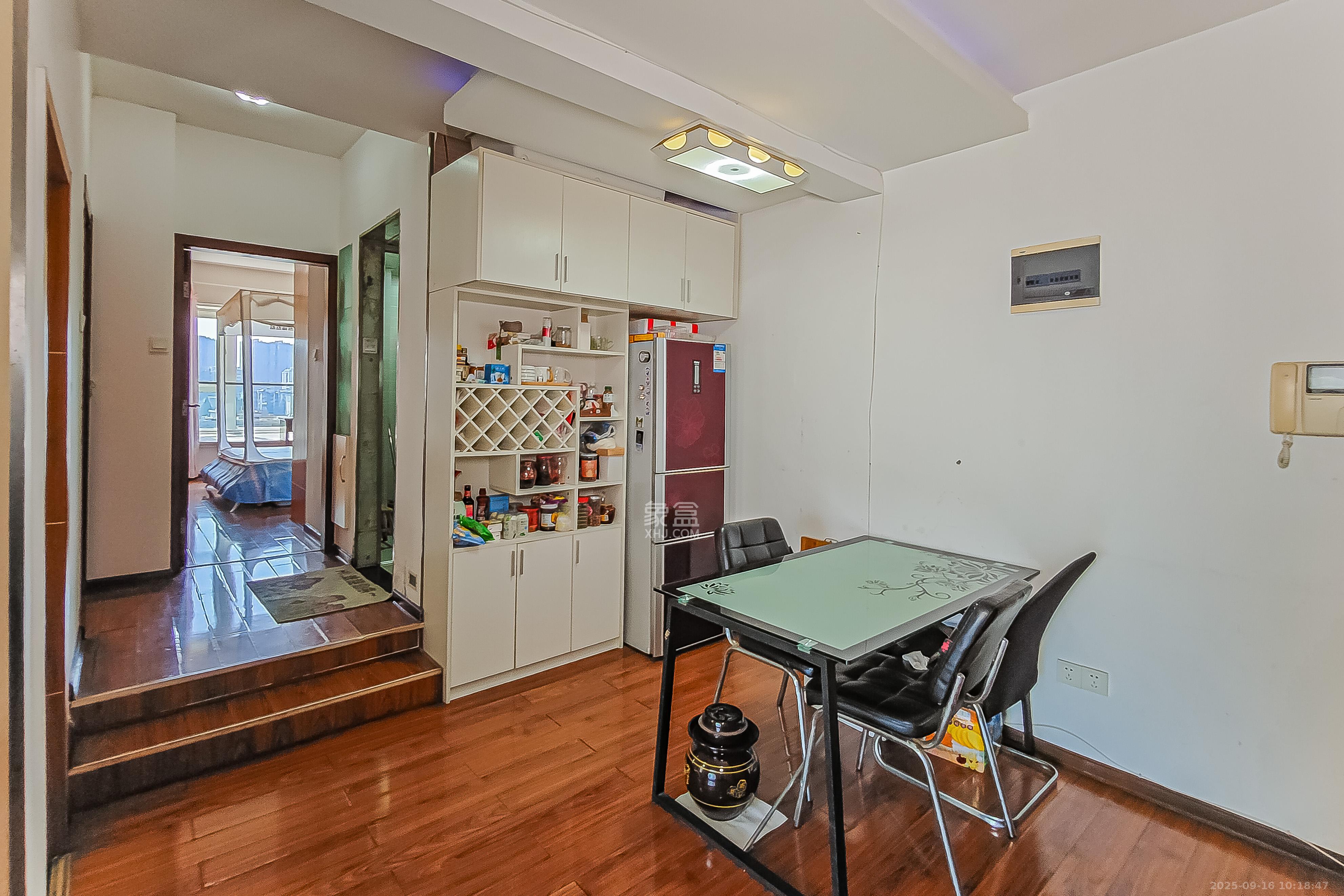 三重星都心  2室2厅1卫    110.0万客厅