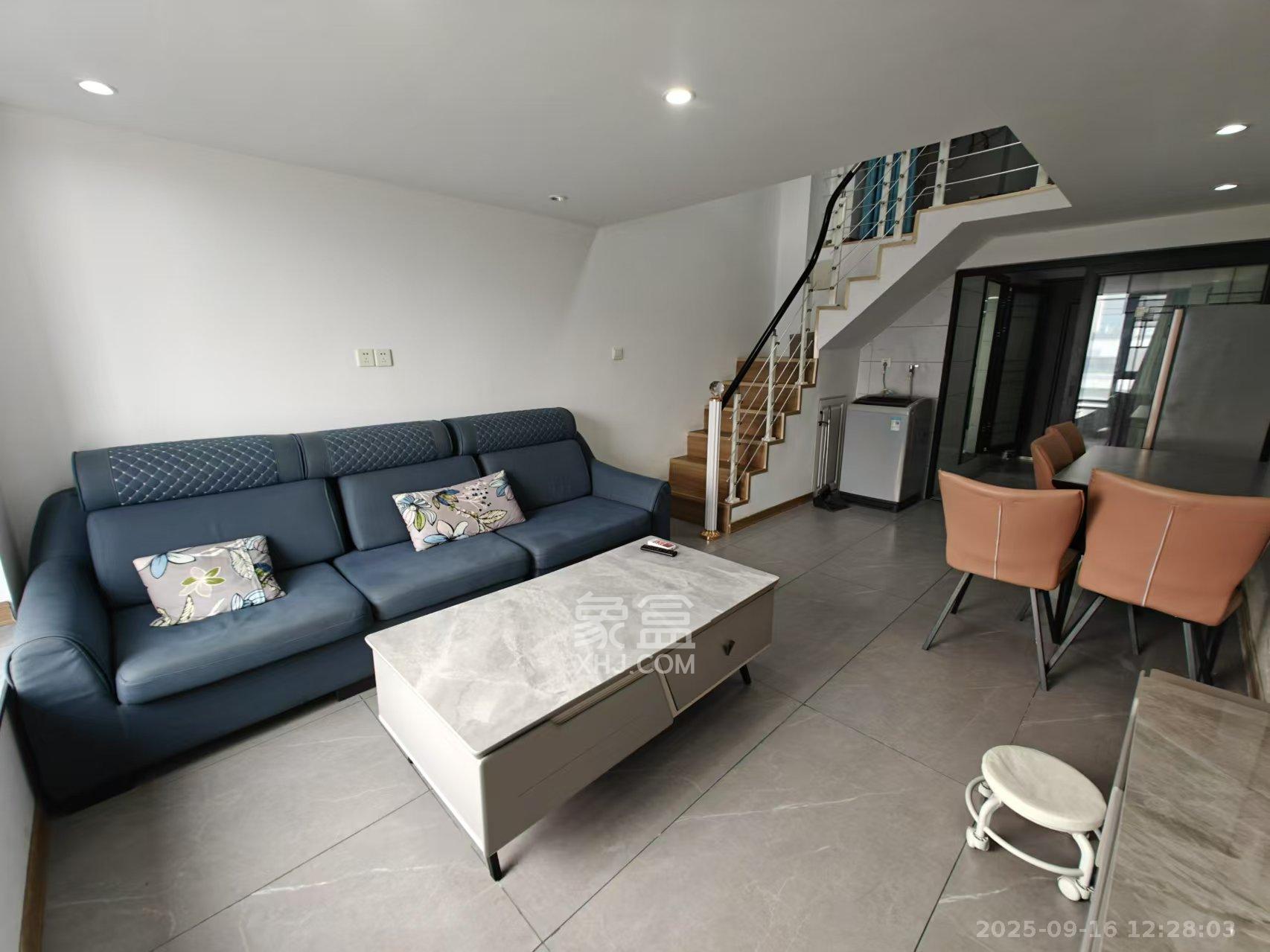 新城悦隽  2室1厅1卫    1650.0元/月 新城悦隽  2室1厅1卫    1650.0元/月