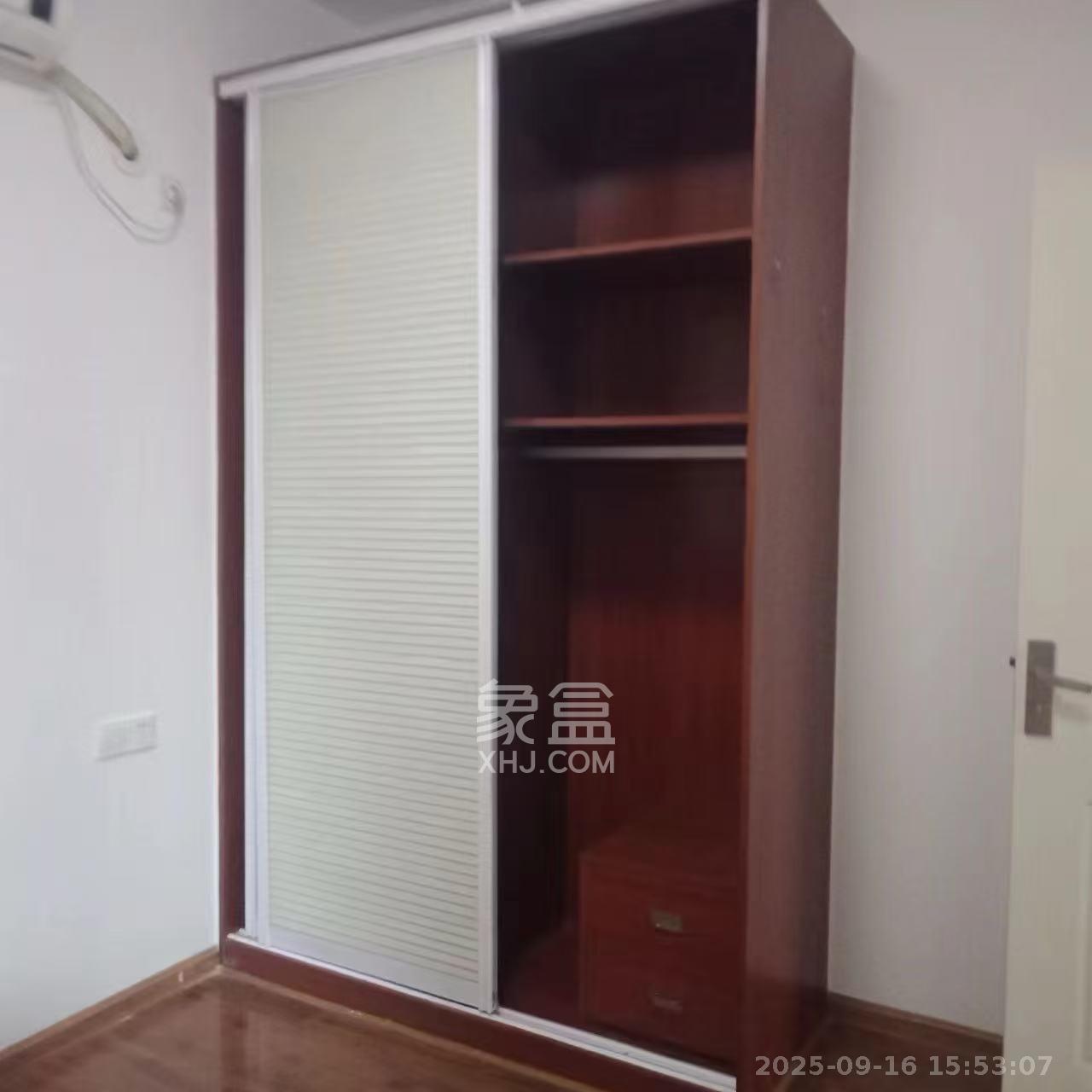 潇湘奥林匹克花园 2室1厅2卫 2300.0元/月 潇湘奥林匹克花园 2室1厅2卫 2300.0元/月室内图