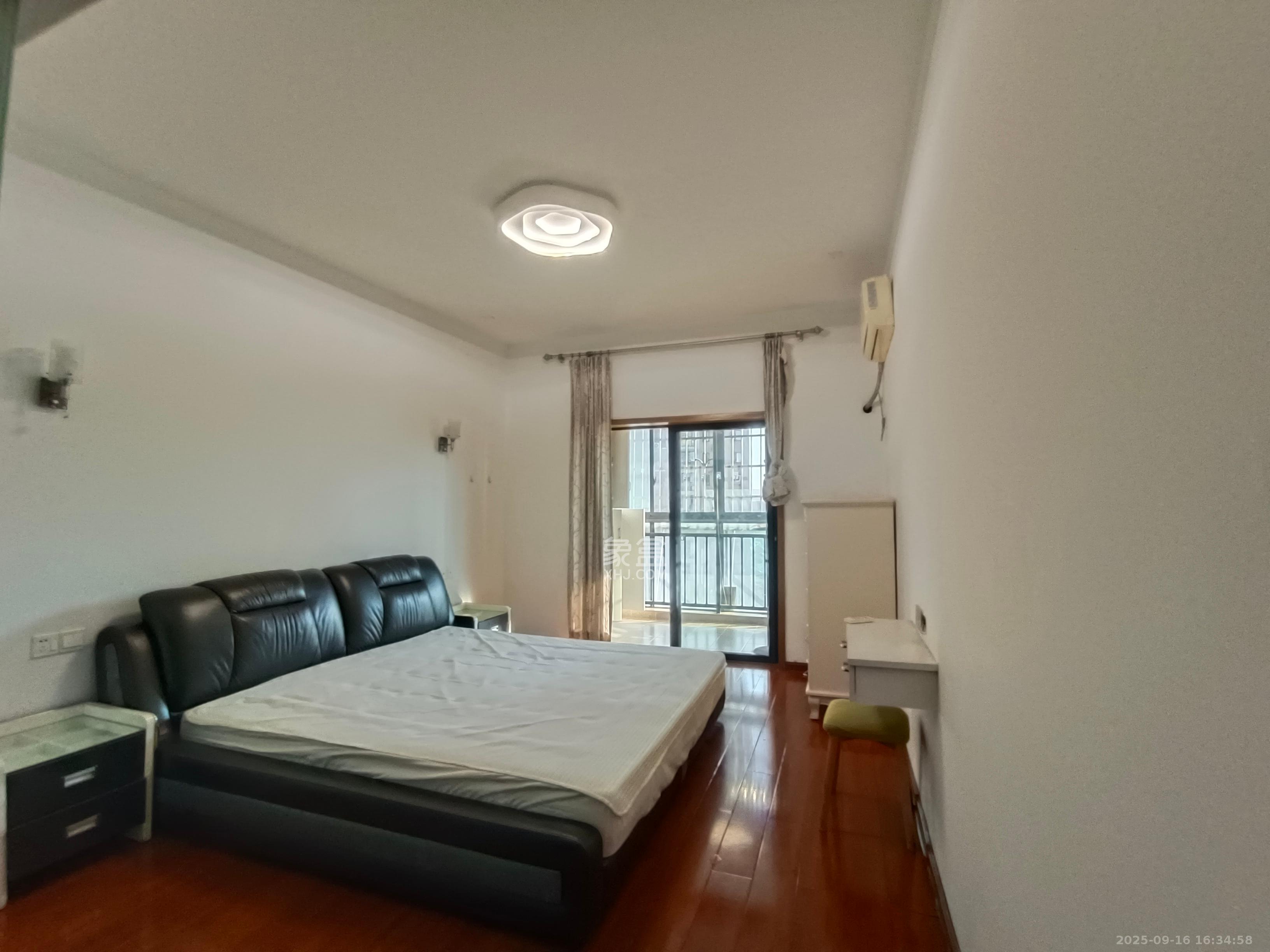 湘诚嘉园  3室2厅2卫    3000.0元/月室内图