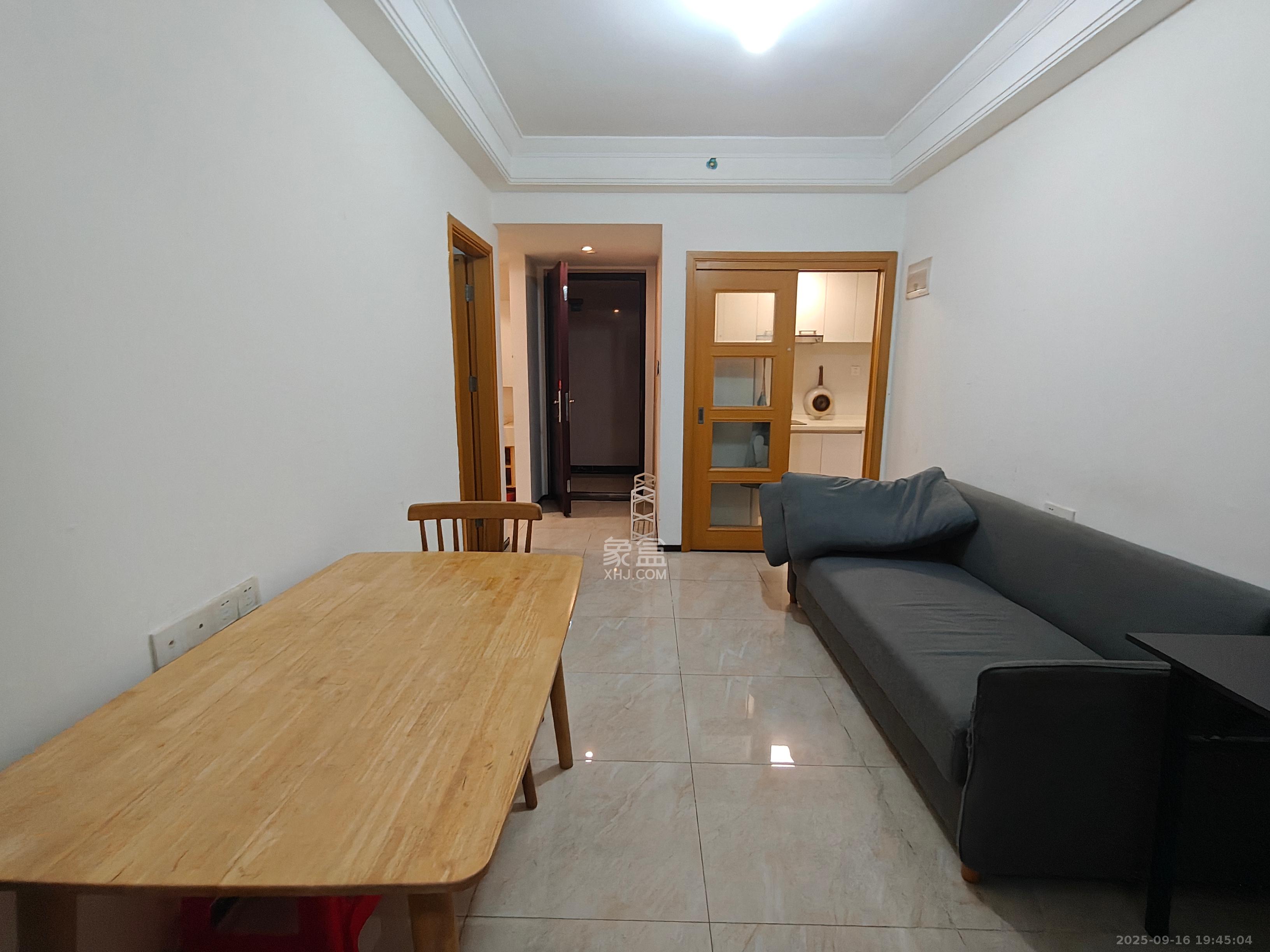 中海新城熙岸(中信新城五期) 1室1厅1卫 1500.0元/月 中海新城熙岸(中信新城五期) 1室1厅1卫 1500.0元/月室内图