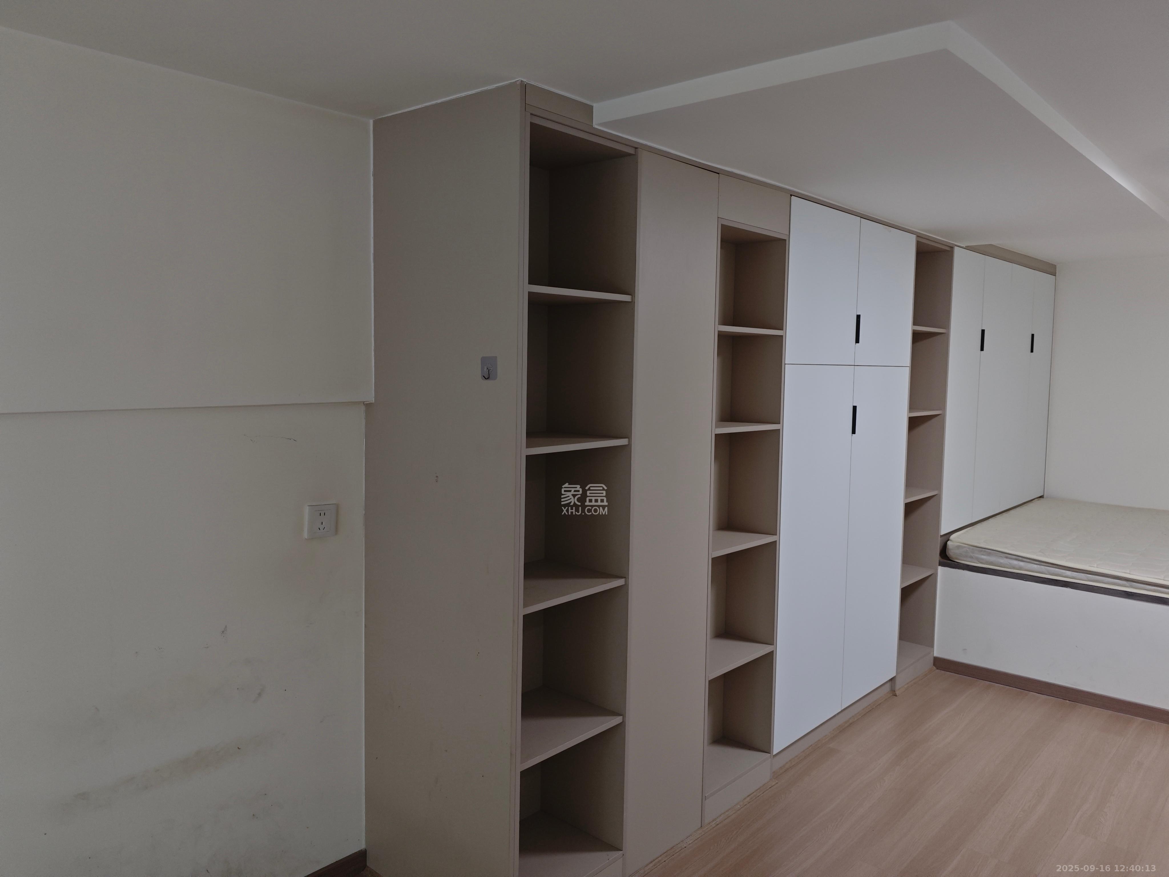 金茂建发泊悦  2室1厅1卫    1800.0元/月室内图